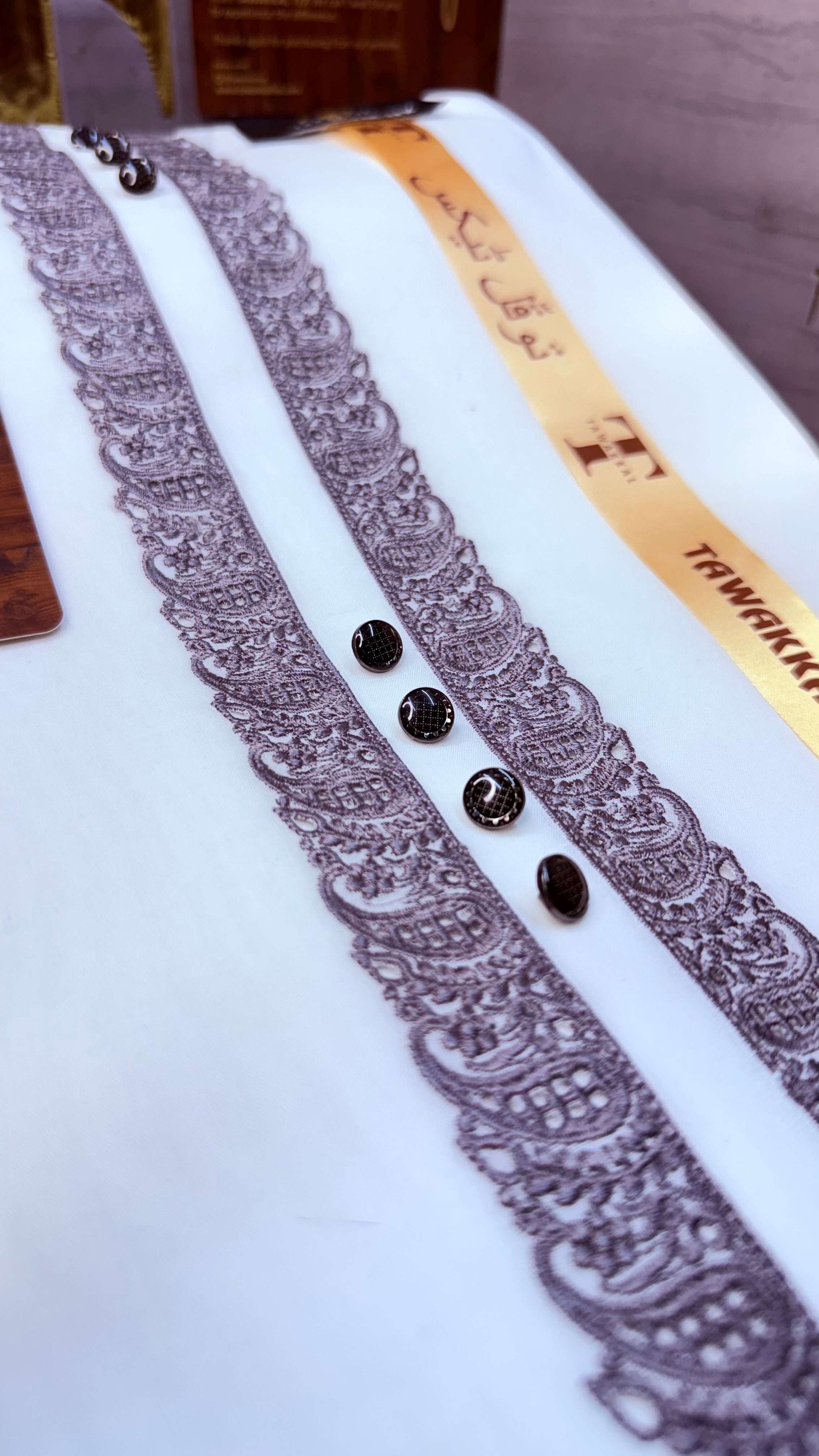 -A TABUR ORIGINAL GREY KASHMIRI IMPORTED KURTA SALWAR PATHANI.(WITH AQ365 PERFUME FREE)