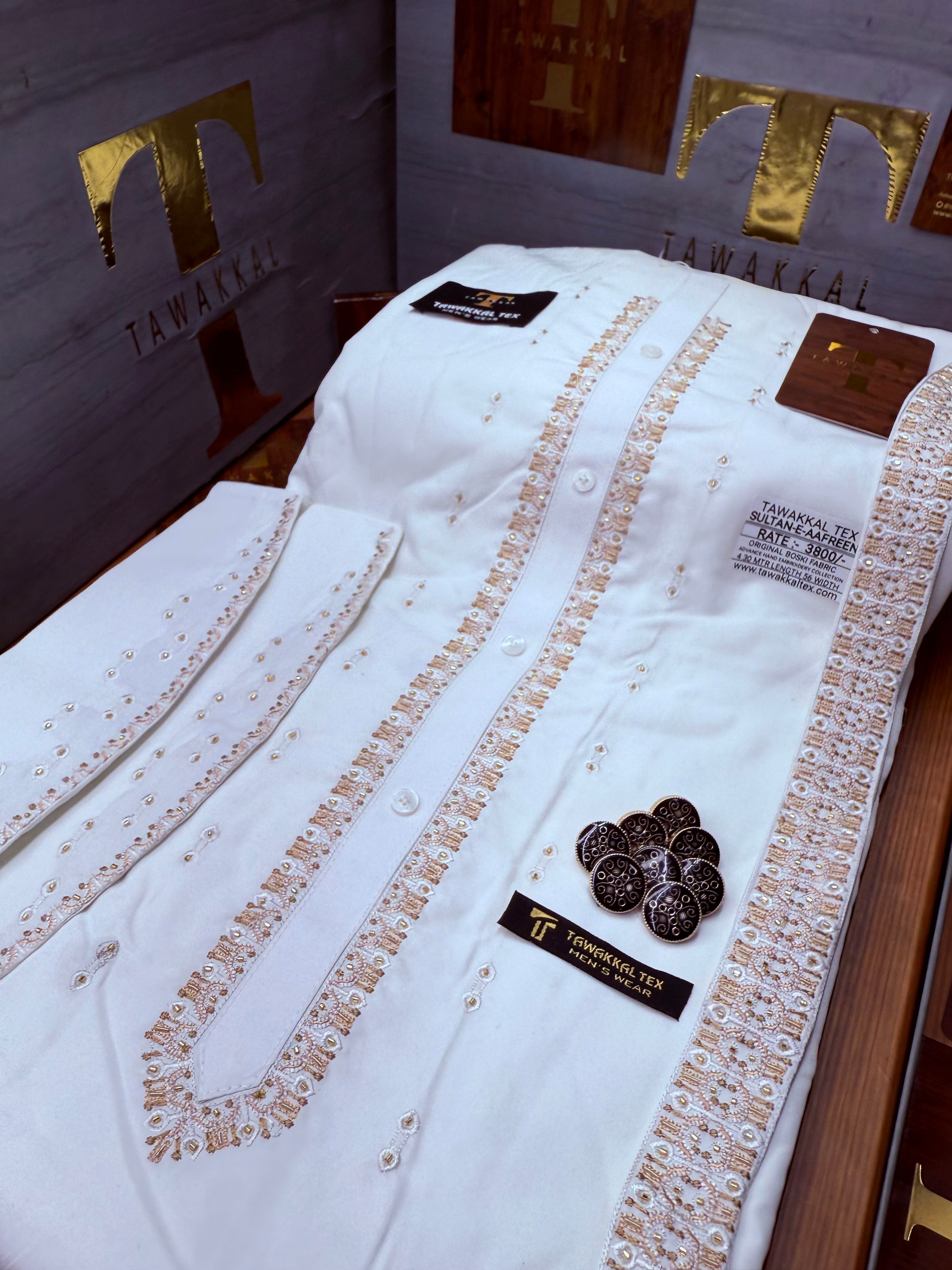SULTAN-E-AAFREEN BOSKI WHITE MULTANI   ADVANCE TARKASHI HAND EMBROIDERY (TAWAKKAL TEX)