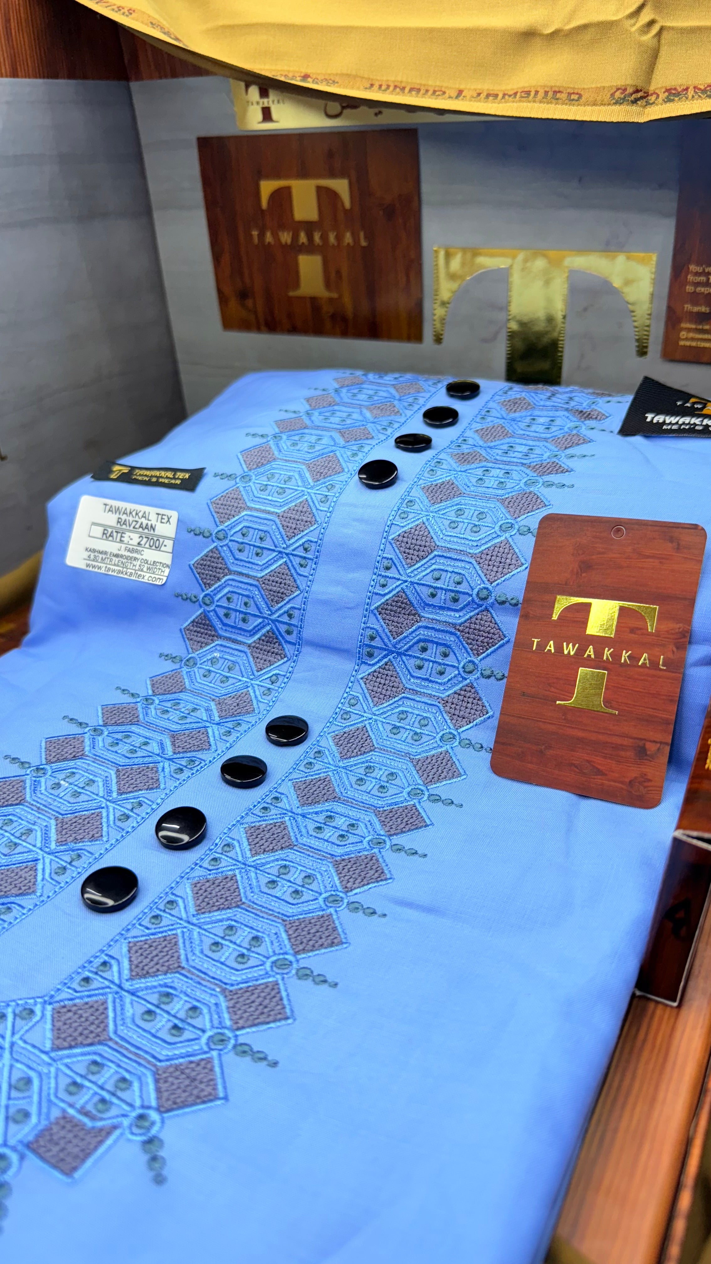 RAVZAAN SKYLINE 106-06MULTI COLOUR KASHMIRI EMBROIDERY UNSTICHED FULL KURTA SALWAR PATHANI (J. FABRIC IMPORTED) “Pics are clicked in HD cameras. Original color may vary from mobile to mobile depending on your handset. – Tawakkal Tex”