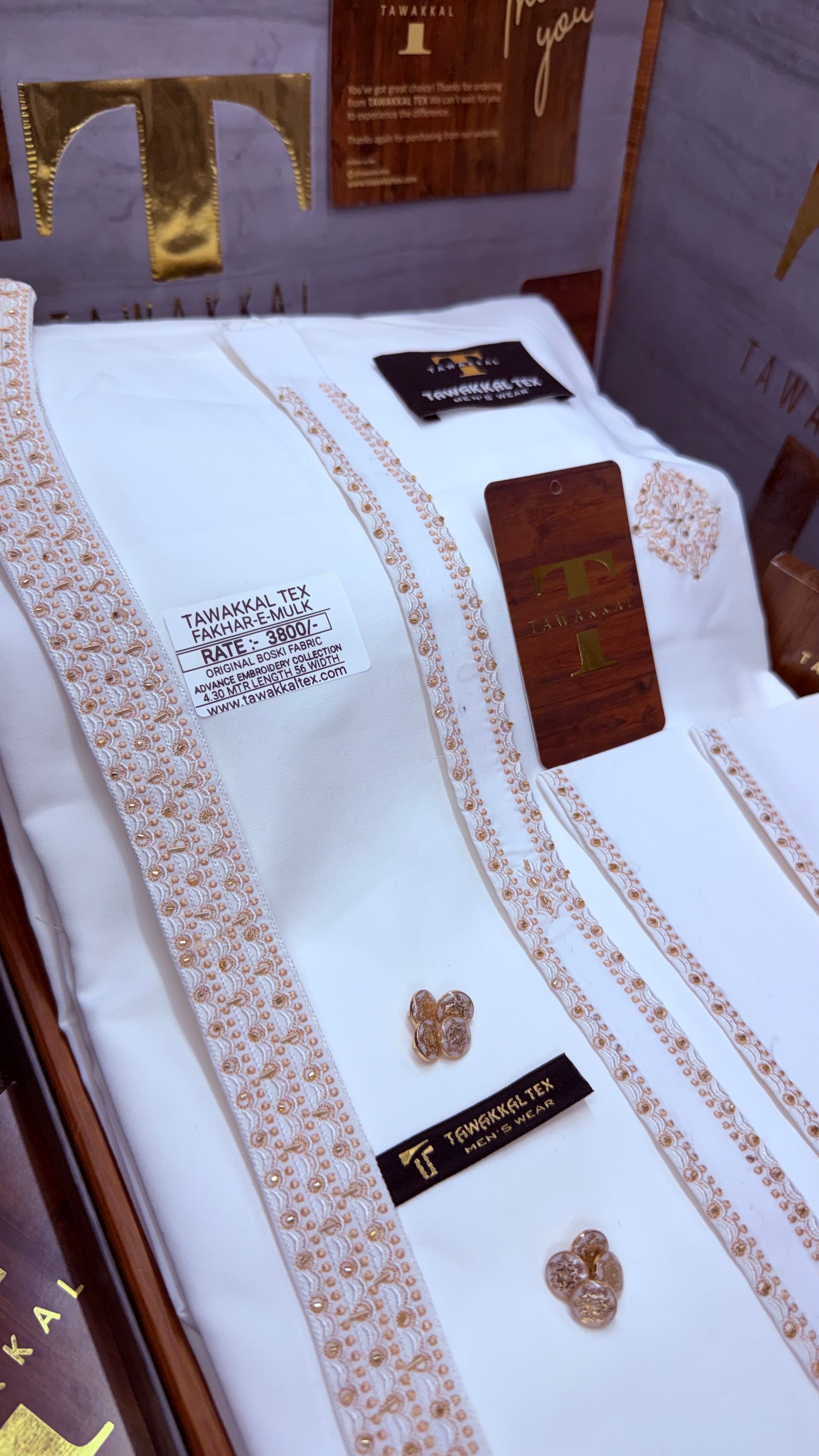 -FAKHAR-E-MULK BOSKI KING WHITE ADVANCE TARKASHI EMBROIDERY UNSTICHED KURTA SALWAR PATHANI (TAWAKKAL TEX)
