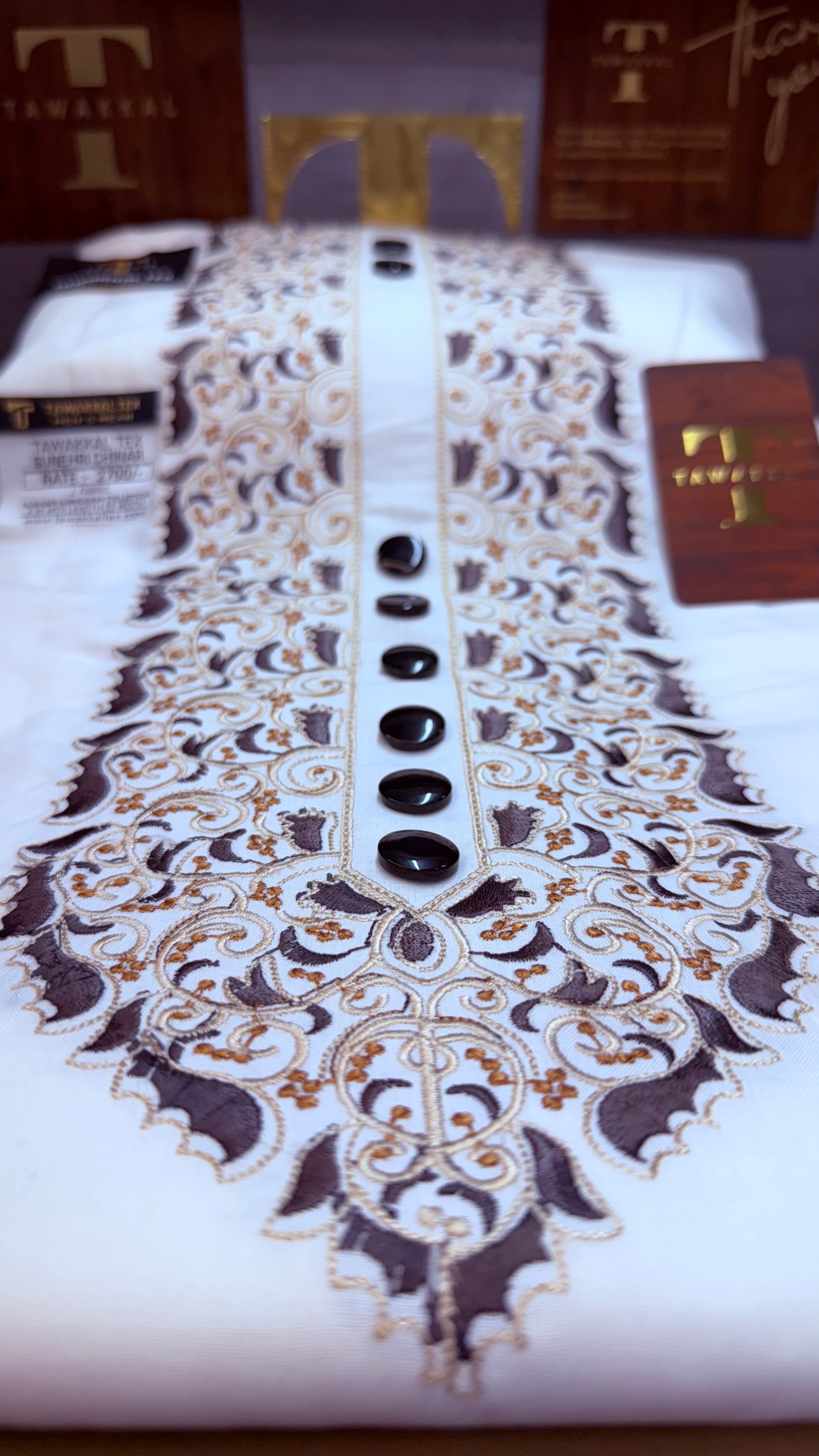 SUNEHRI CHINAR IVORY NOIR 107-10 MULTI COLOUR KASHMIRI EMBROIDERY UNSTICHED FULL KURTA SALWAR PATHANI (J. FABRIC IMPORTED) “Pics are clicked in HD cameras. Original color may vary from mobile to mobile depending on your handset. – Tawakkal Tex”
