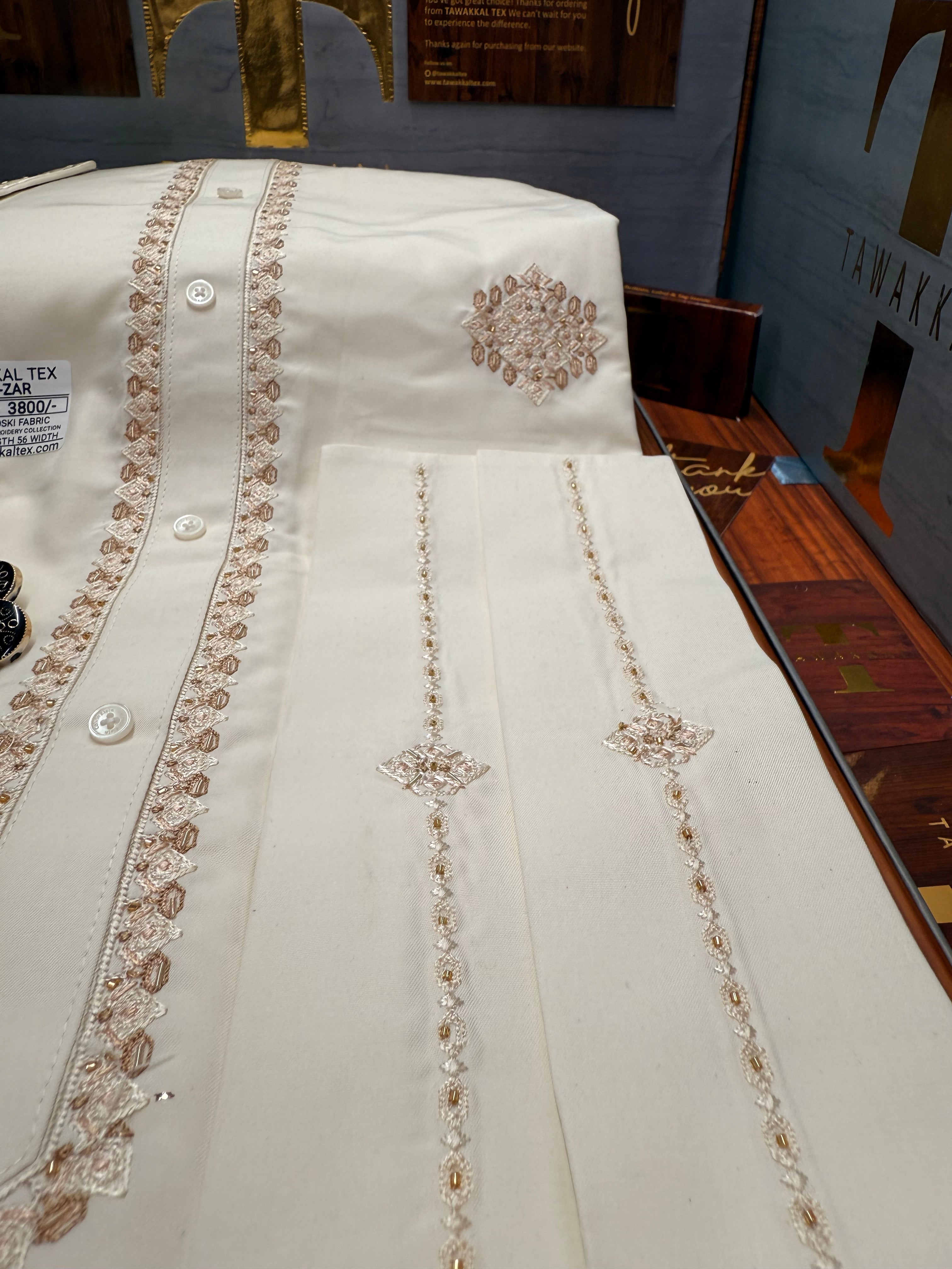 GUL-E-ZAR BOSKI CREAM MULTANI ADVANCE TARKASHI HAND EMBROIDERY (TAWAKKAL TEX)