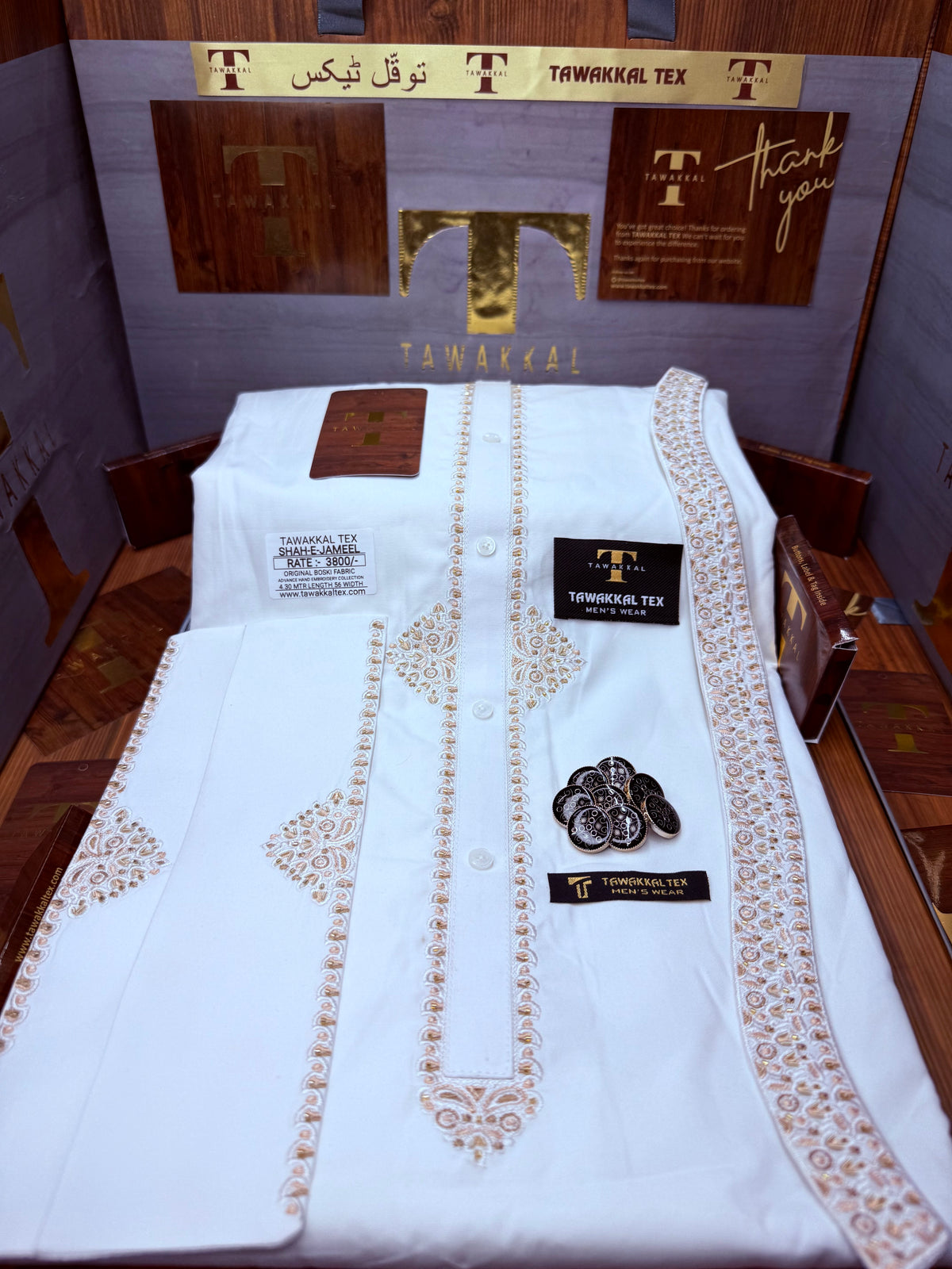 SHAH-E-JAMEEL BOSKI WHITE MULTANI ADVANCE TARKASHI HAND EMBROIDERY (TAWAKKAL TEX)