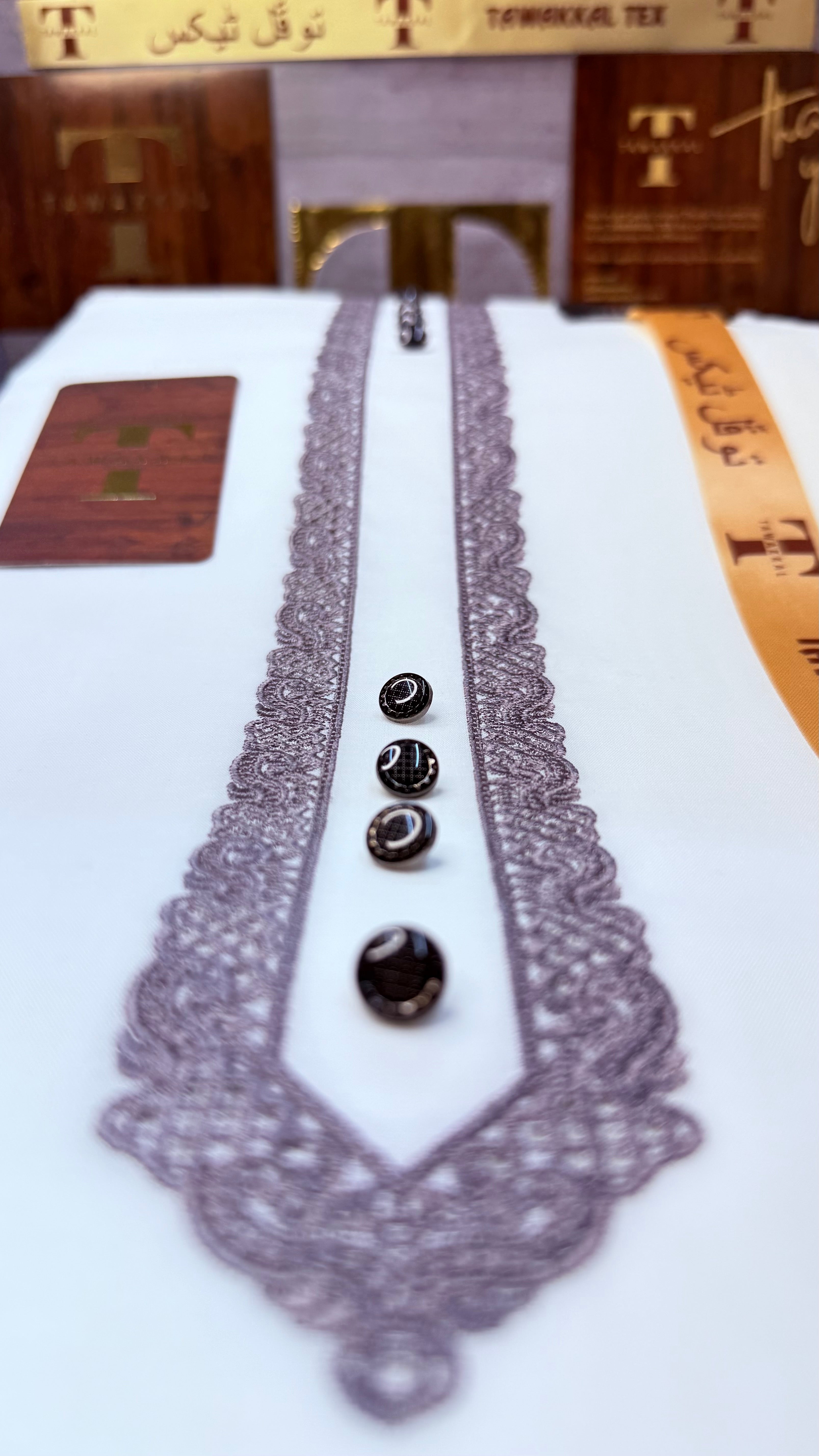 -AZLAAN ORIGINAL GREY KASHMIRI IMPORTED KURTA SALWAR PATHANI.(WITH AQ365 PERFUME FREE)