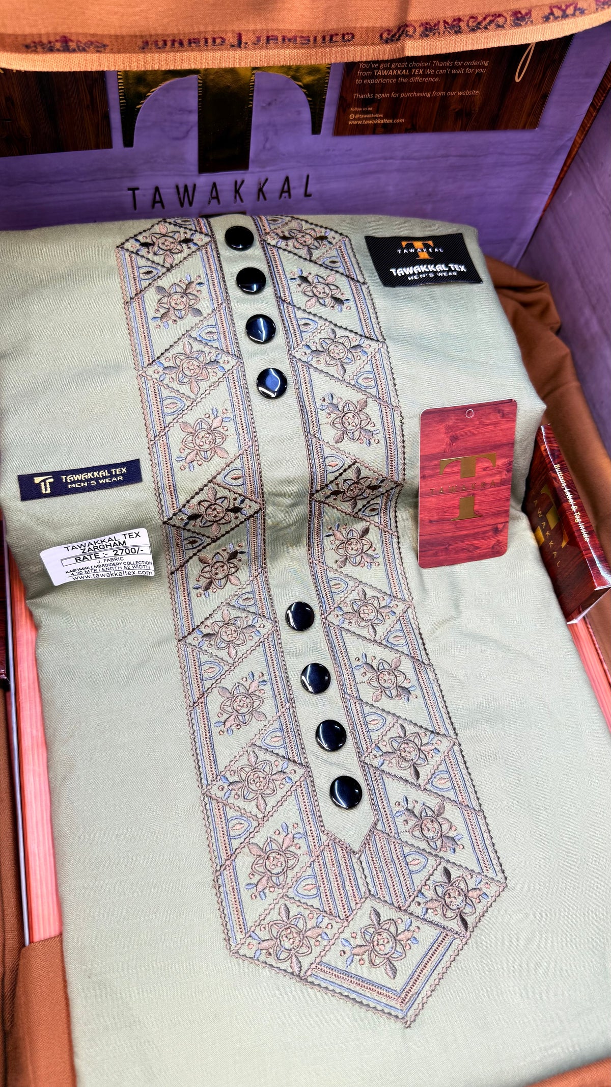 ZARGHAM OLIVE GROVE 109-07 MULTI COLOUR KASHMIRI EMBROIDERY UNSTICHED FULL KURTA SALWAR PATHANI (J. FABRIC IMPORTED) “Pics are clicked in HD cameras. Original color may vary from mobile to mobile depending on your handset. – Tawakkal Tex”