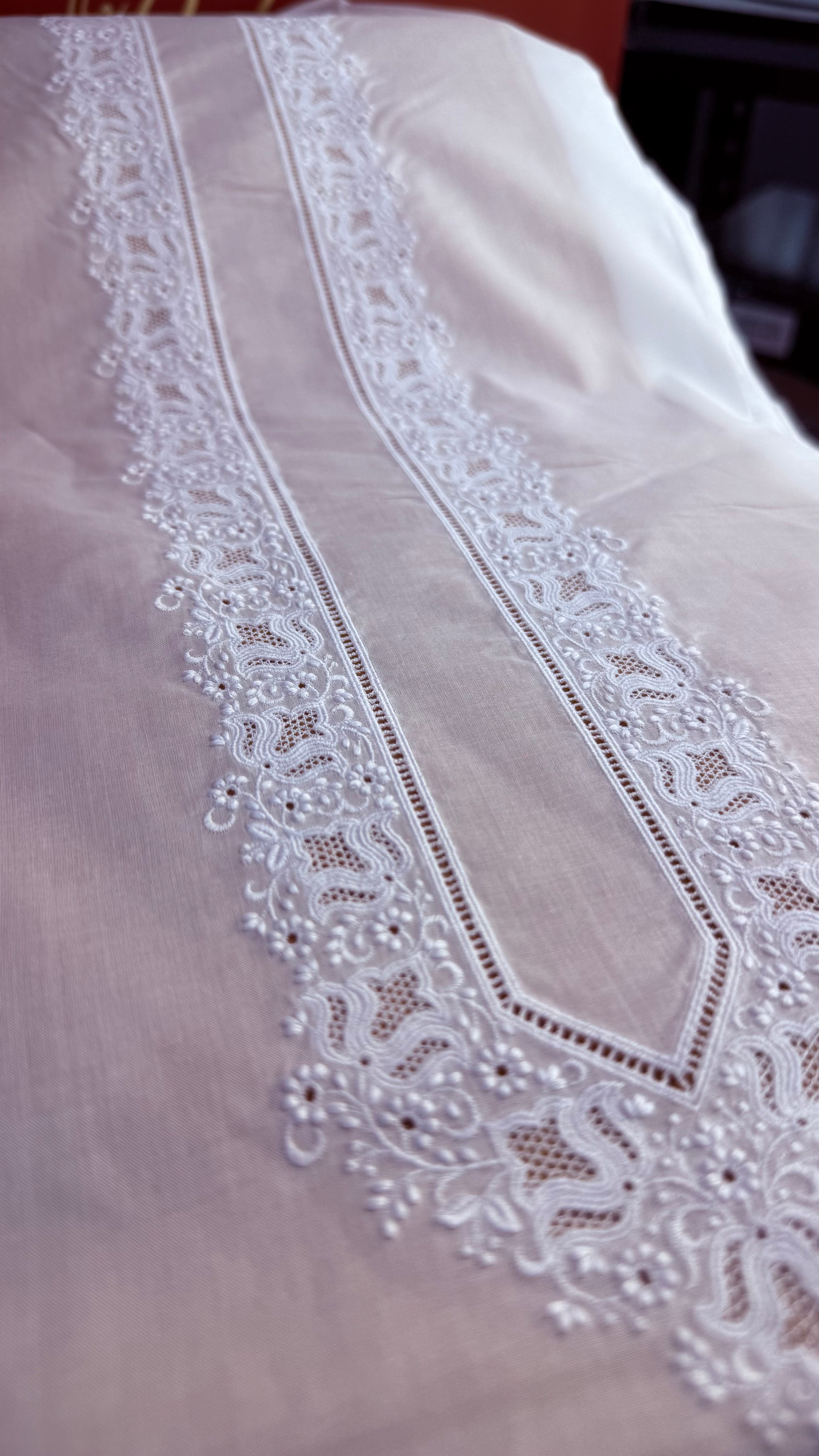 -PASHA SUMMER EMBROIDERED DREAM- PASHA SUMMER DREAM PASHA SILVER STORM (Egg White) PURE PASHA (2.25 MTR MULMUL LAWN 2.25 MTR BRIGHTEST LATHA) -EMBROIDERED 2/