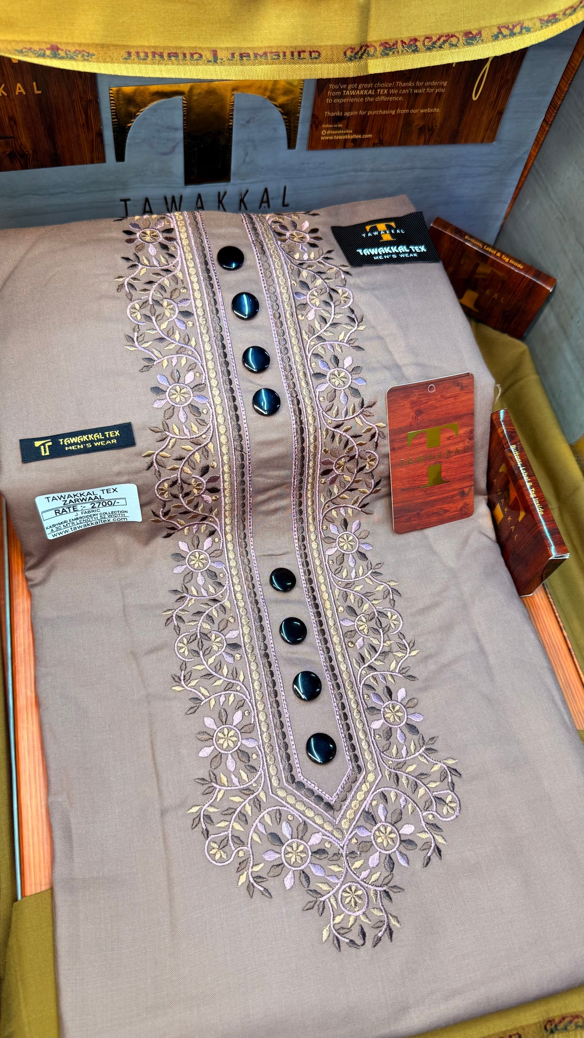 ZARWAAL ROSE DUST 101-01 MULTI COLOUR KASHMIRI EMBROIDERY UNSTICHED FULL KURTA SALWAR PATHANI (J. FABRIC IMPORTED) “Pics are clicked in HD cameras. Original color may vary from mobile to mobile depending on your handset. – Tawakkal Tex”