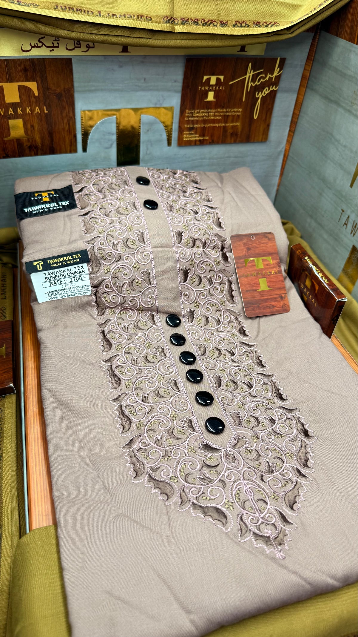 SUNEHRI CHINAR AMBERWOOD 107-04MULTI COLOUR KASHMIRI EMBROIDERY UNSTICHED FULL KURTA SALWAR PATHANI (J. FABRIC IMPORTED) “Pics are clicked in HD cameras. Original color may vary from mobile to mobile depending on your handset. – Tawakkal Tex”