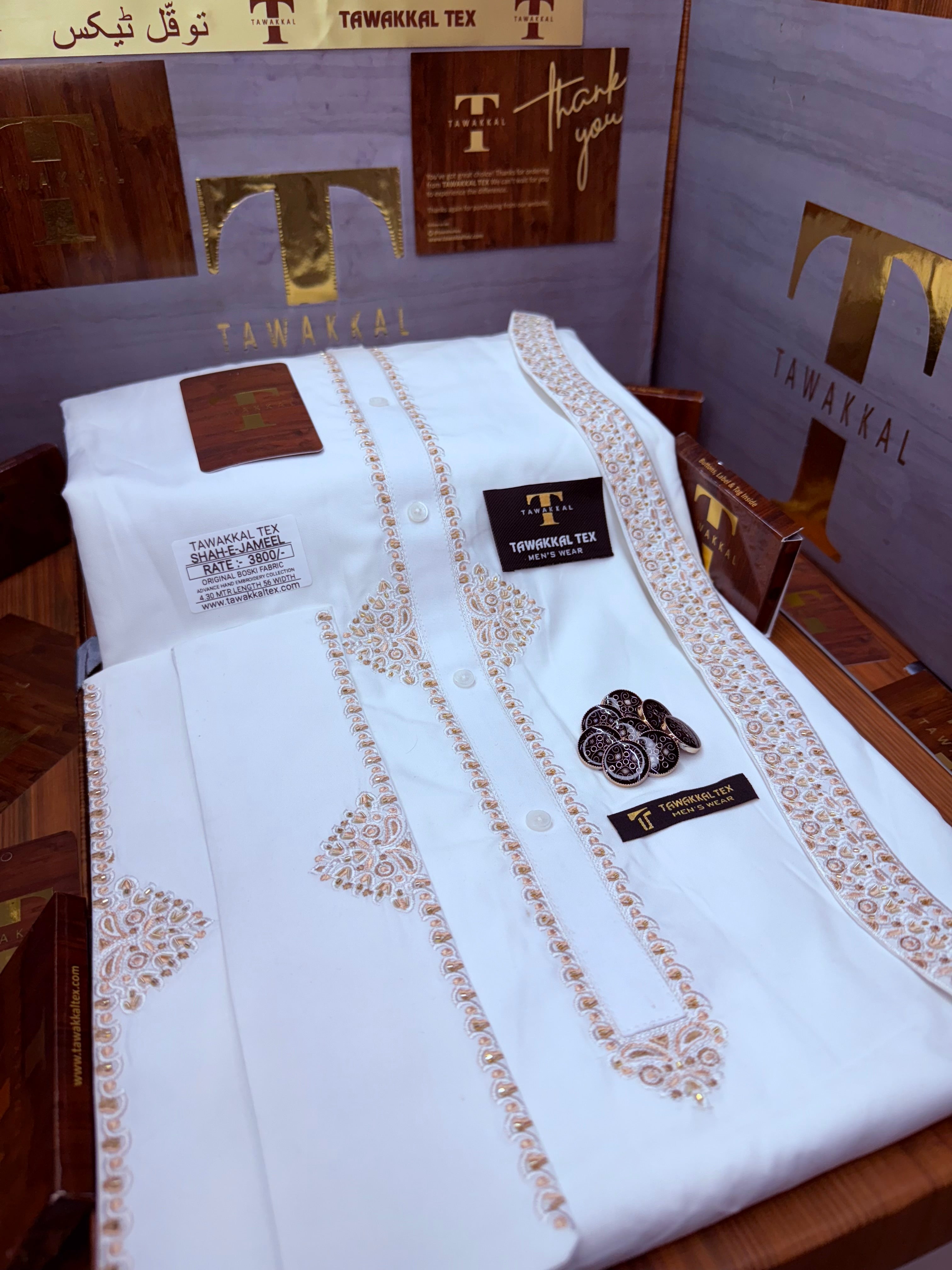 SHAH-E-JAMEEL BOSKI WHITE MULTANI ADVANCE TARKASHI HAND EMBROIDERY (TAWAKKAL TEX)
