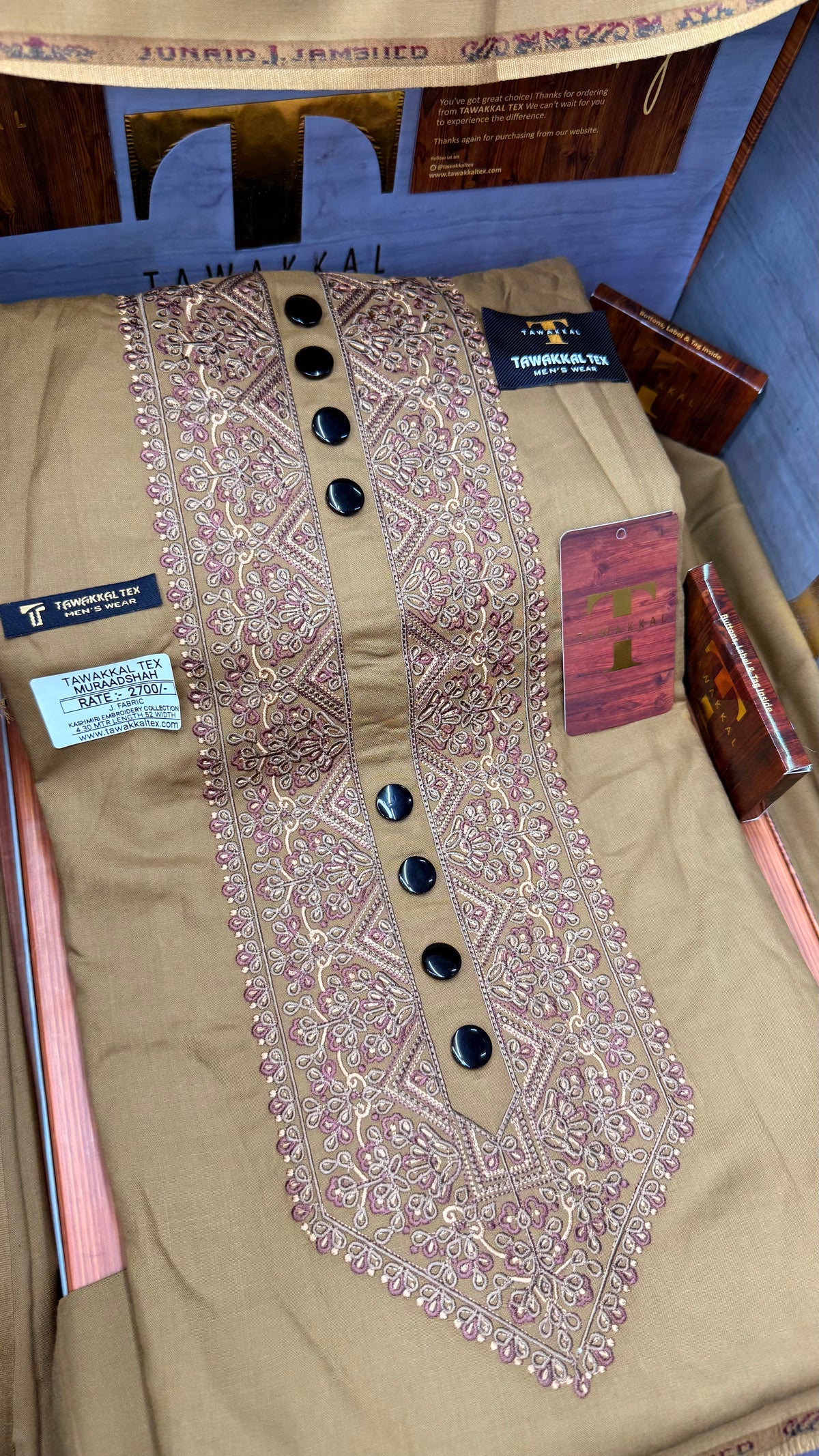 MURAADSHAH AMBERWOOD 104-04 MULTI COLOUR KASHMIRI EMBROIDERY UNSTICHED FULL KURTA SALWAR PATHANI (J. FABRIC IMPORTED) “Pics are clicked in HD cameras. Original color may vary from mobile to mobile depending on your handset. – Tawakkal Tex”