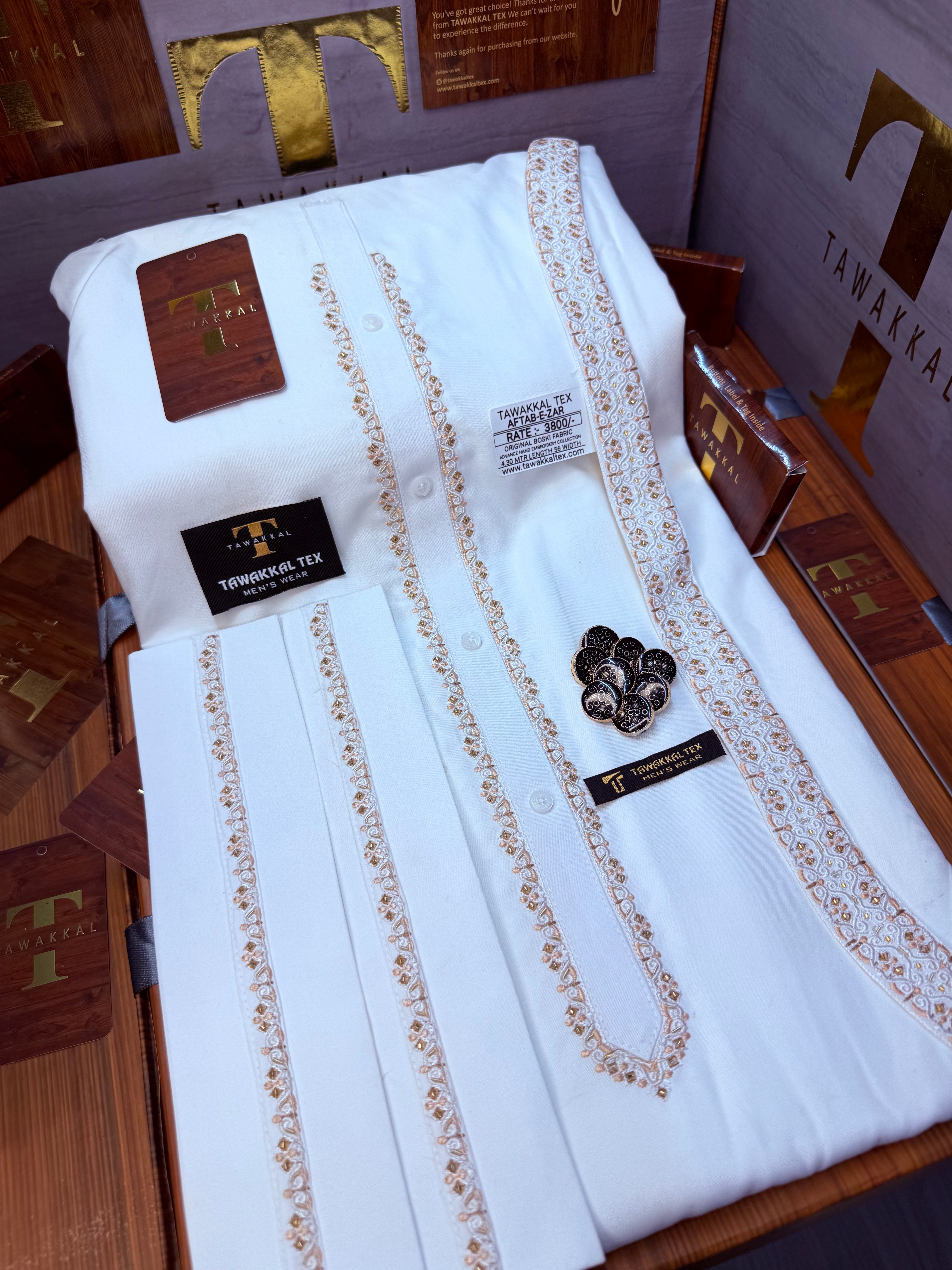 A AFTAB-E-ZAR BOSKI WHITE MULTANI ADVANCE TARKASHI HAND EMBROIDERY (TAWAKKAL TEX)
