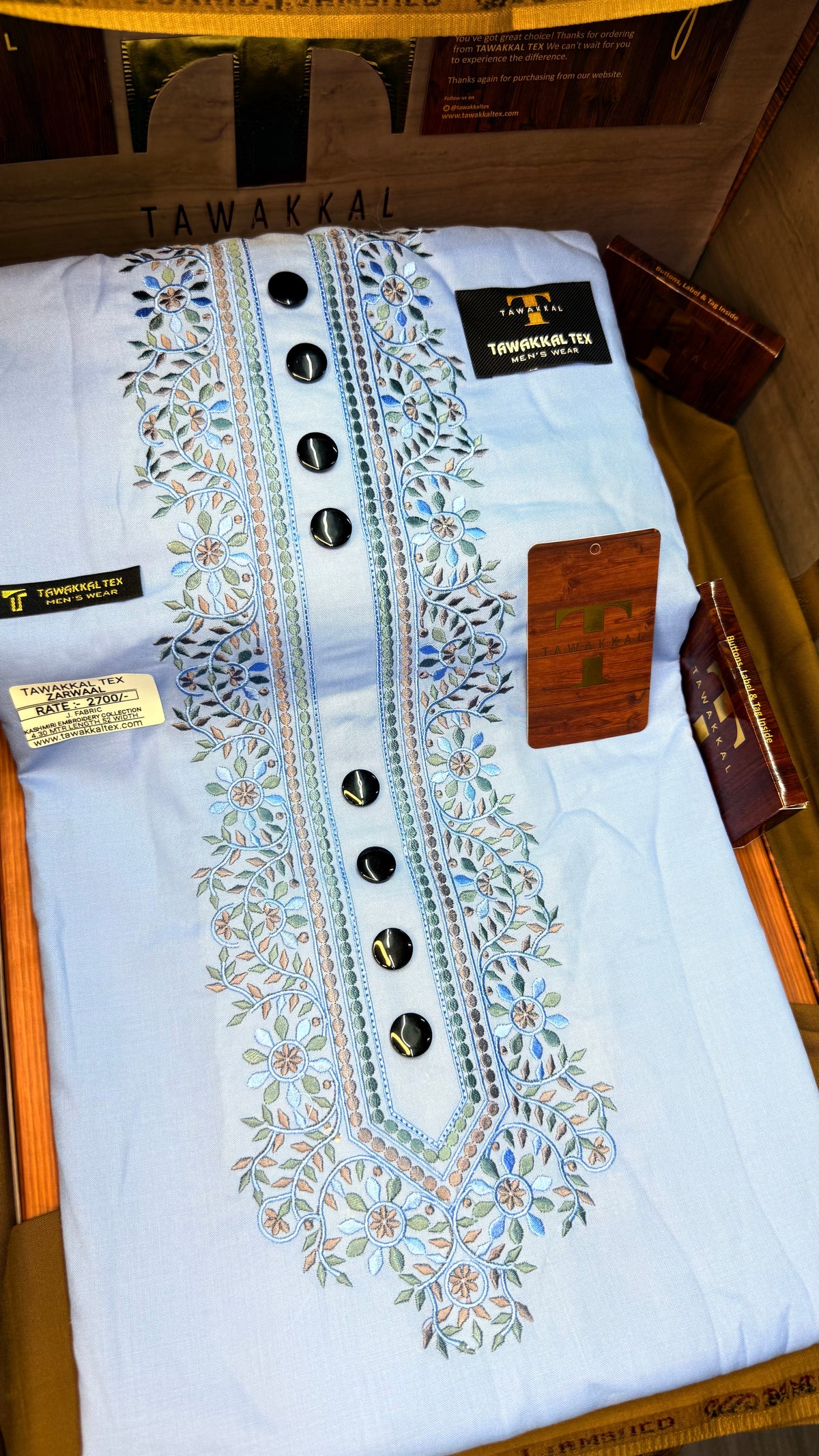 ZARWAAL SKYLINE 101-06MULTI COLOUR KASHMIRI EMBROIDERY UNSTICHED FULL KURTA SALWAR PATHANI (J. FABRIC IMPORTED) “Pics are clicked in HD cameras. Original color may vary from mobile to mobile depending on your handset. – Tawakkal Tex”