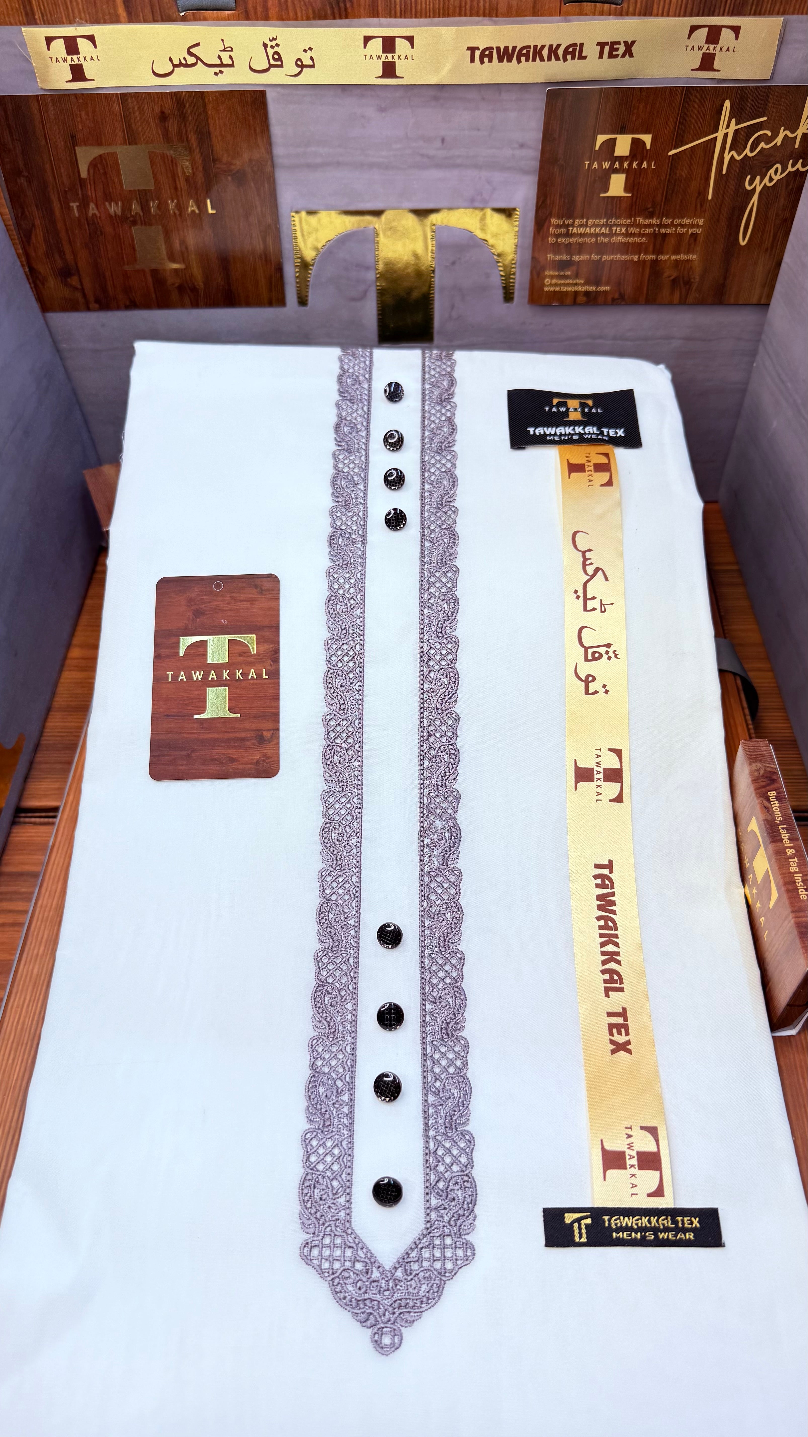 -AZLAAN ORIGINAL GREY KASHMIRI IMPORTED KURTA SALWAR PATHANI.(WITH AQ365 PERFUME FREE)