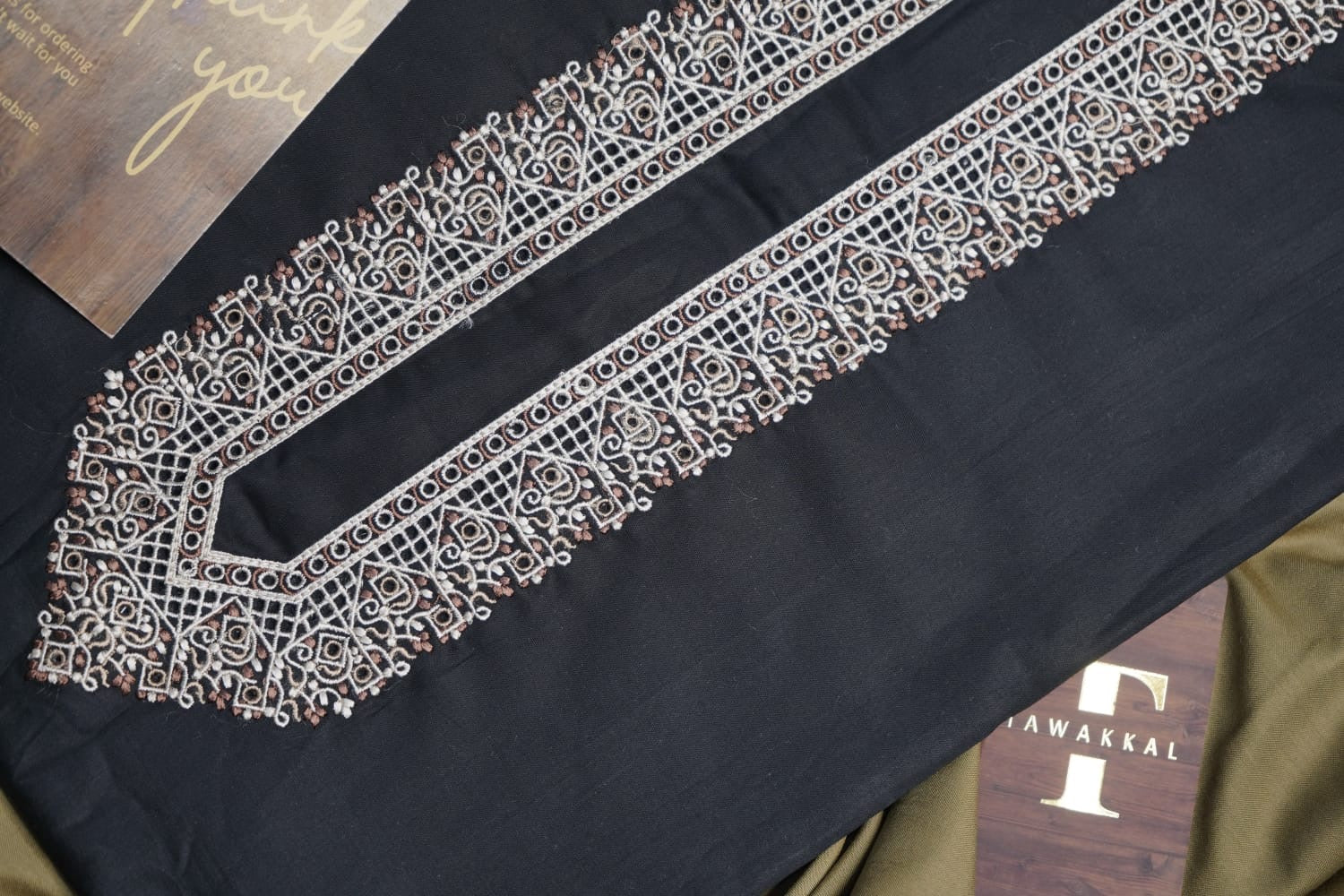 AHMET BLACK Kashmiri Embroidery Pathani