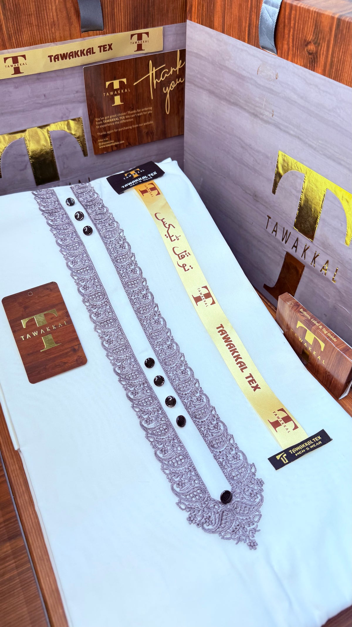 -A TABUR ORIGINAL GREY KASHMIRI IMPORTED KURTA SALWAR PATHANI.(WITH AQ365 PERFUME FREE)