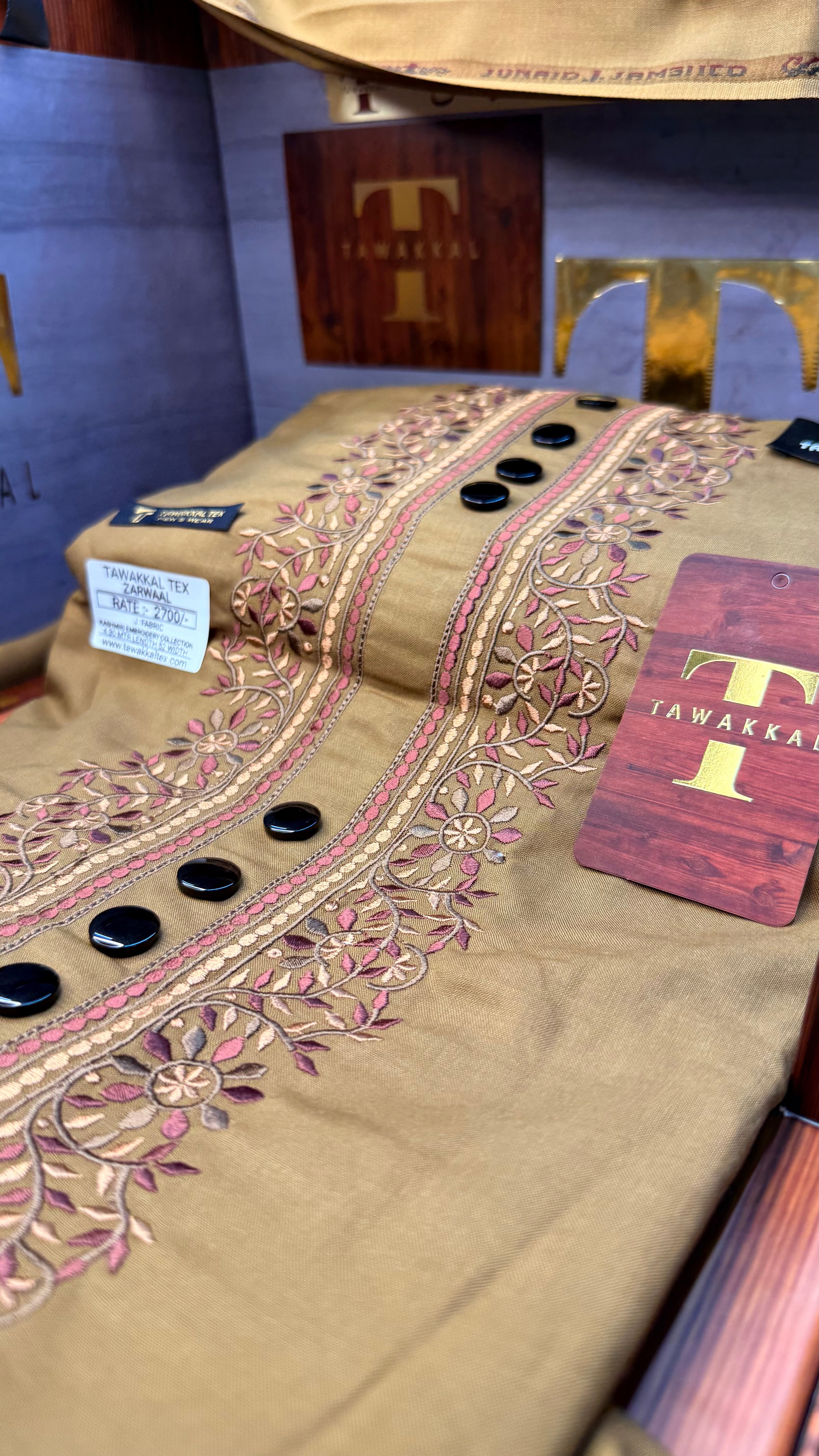 ZARWAAL AMBERWOOD 101-04MULTI COLOUR KASHMIRI EMBROIDERY UNSTICHED FULL KURTA SALWAR PATHANI (J. FABRIC IMPORTED) “Pics are clicked in HD cameras. Original color may vary from mobile to mobile depending on your handset. – Tawakkal Tex”