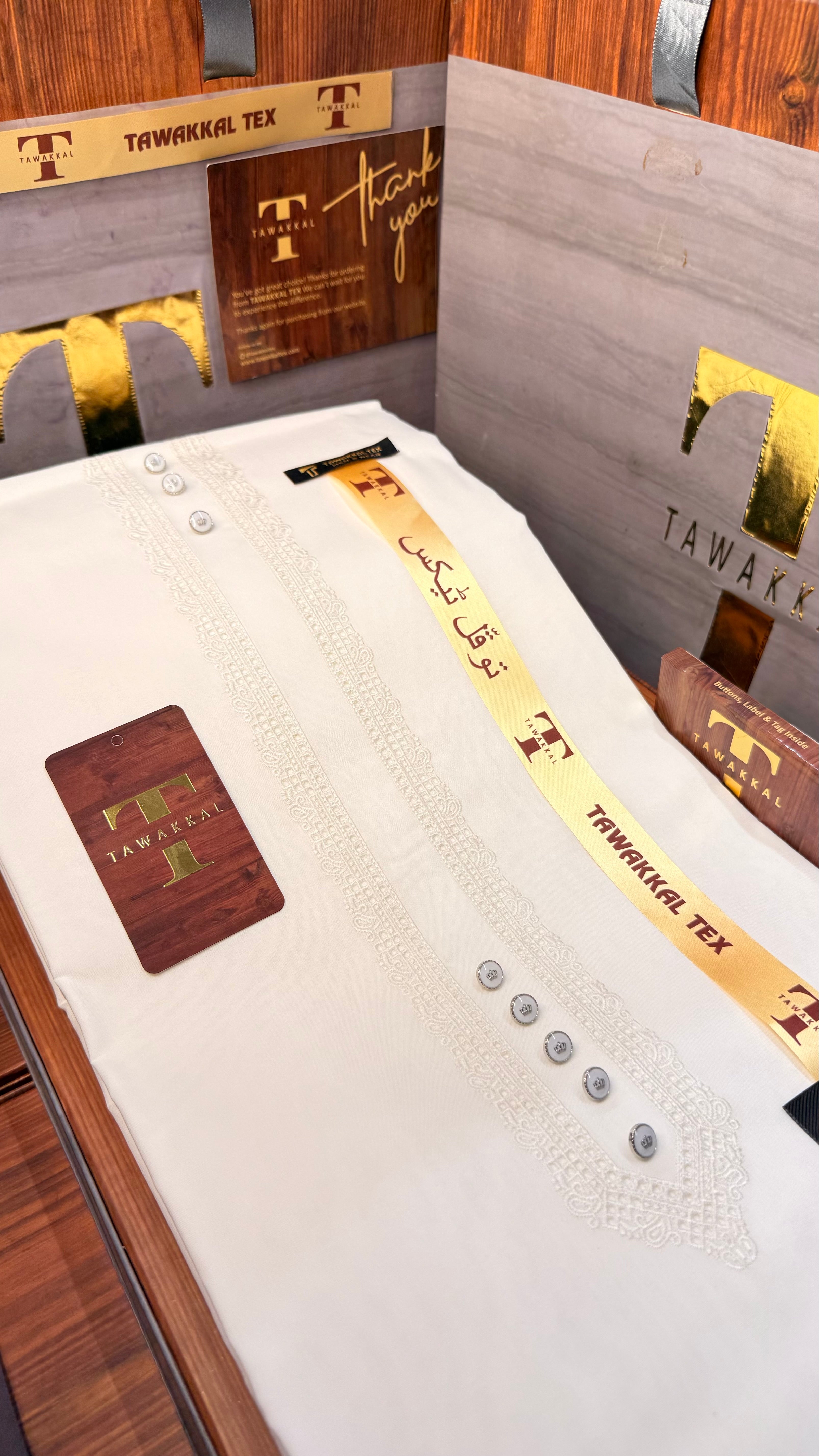 -ABROO BORING EMBROIDERY LAWN COTTON ( WITH AQ365 PERFUME FREE)