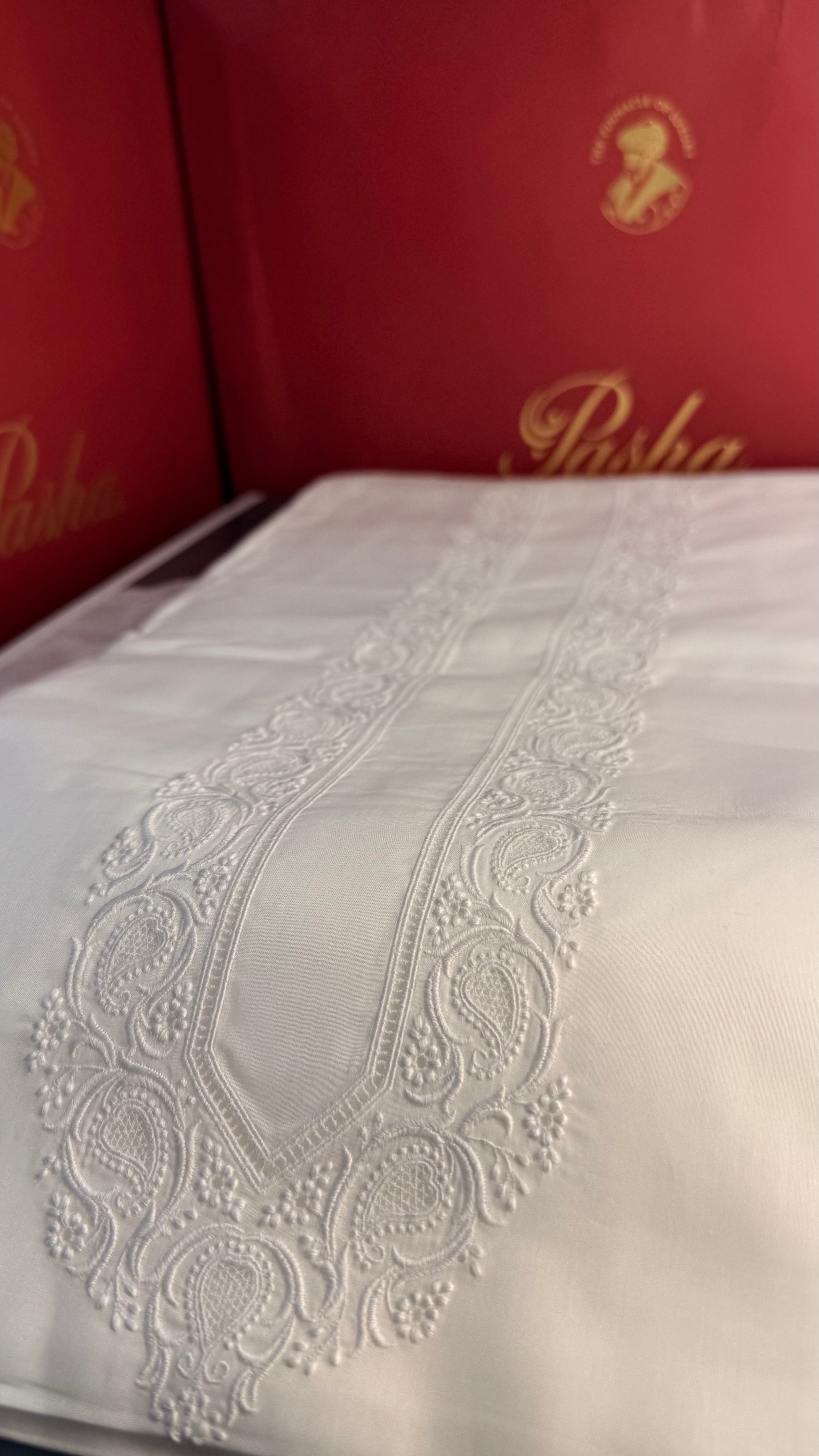 -SUMMER EMBROIDERED DREAM- PASHA SUMMER DREAM PASHA SILVER STORM (Egg White) PURE PASHA (2.25 MTR MULMUL LAWN 2.25 MTR BRIGHTEST LATHA)