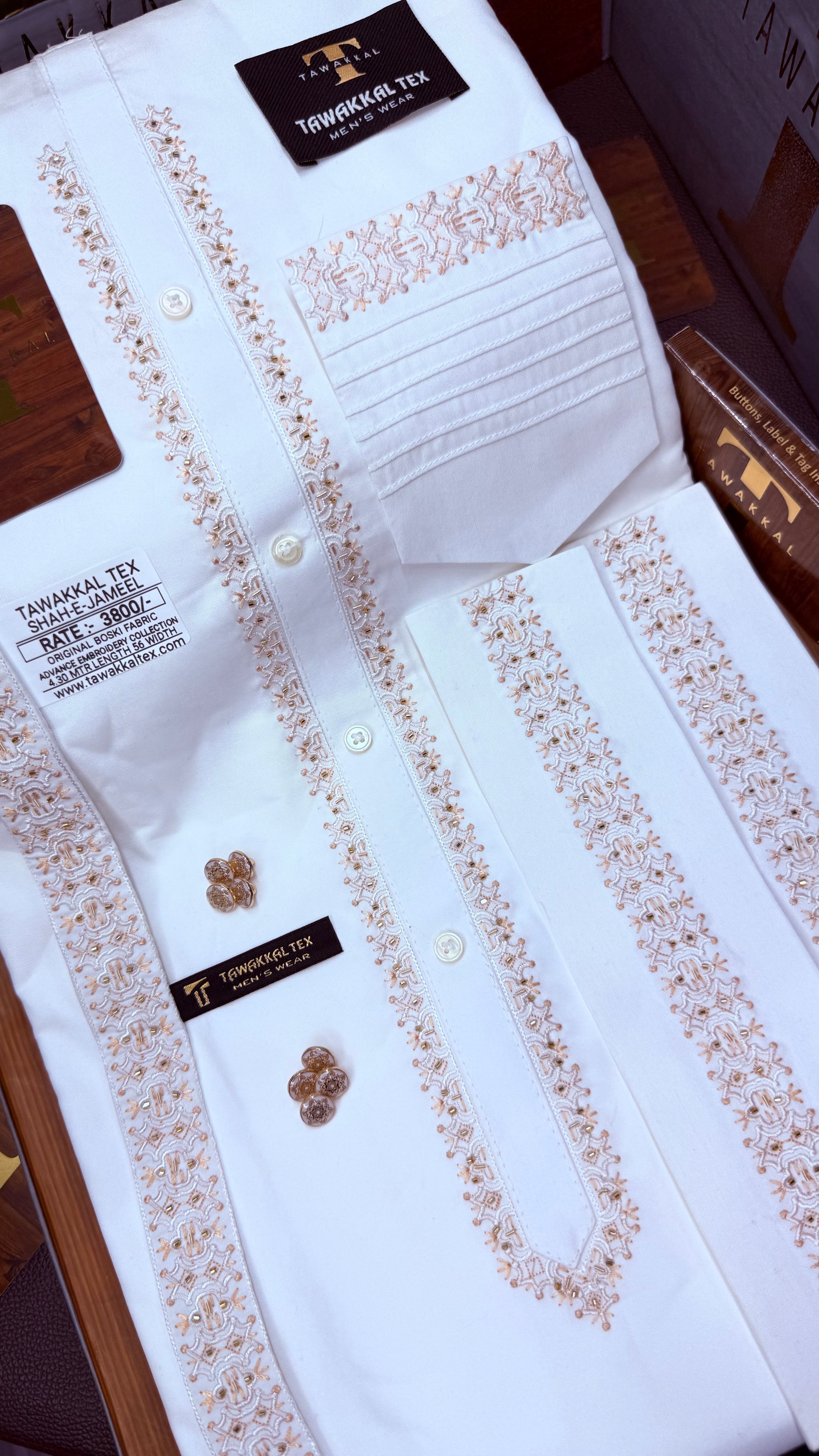 BOSKI KING WHITE -SHAH-E-JAMEEL  ADVANCE TARKASHI EMBROIDERY UNSTICHED KURTA SALWAR PATHANI (TAWAKKAL TEX)