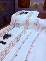 FAKHAR-E-MULK BOSKI WHITE MULTANI ADVANCE TARKASHI HAND EMBROIDERY (TAWAKKAL TEX)