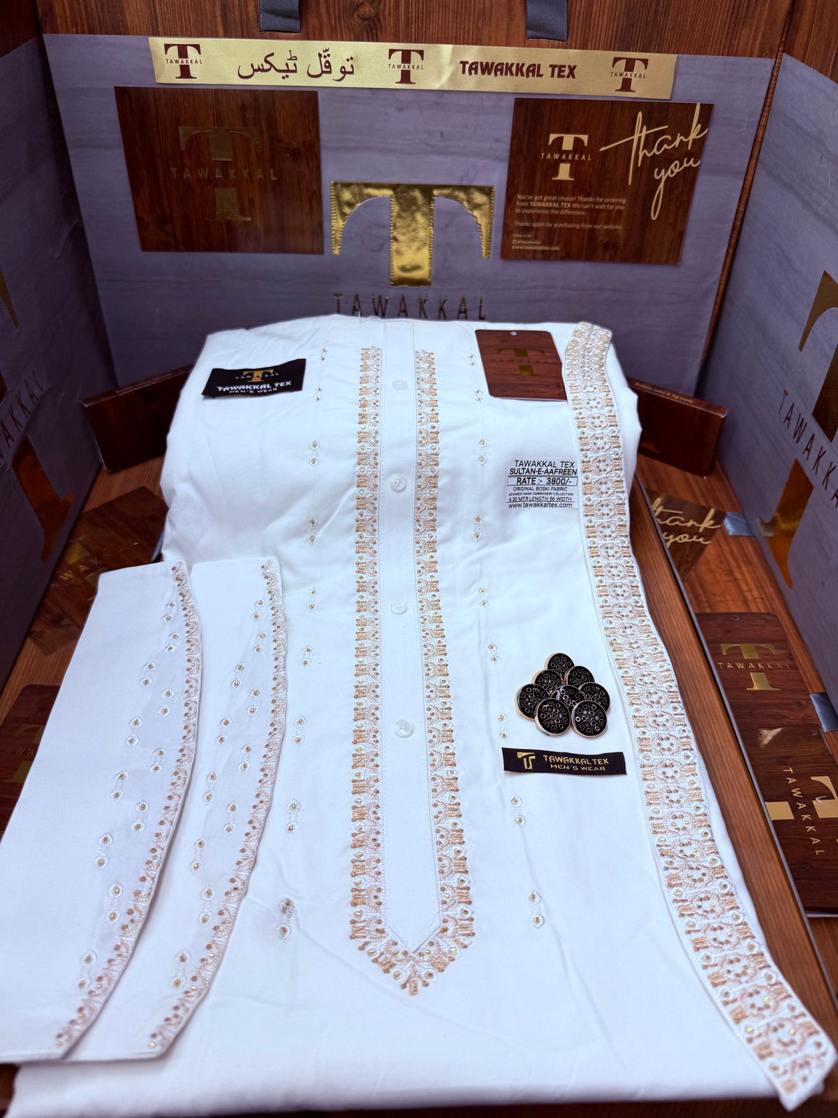 SULTAN-E-AAFREEN BOSKI WHITE MULTANI   ADVANCE TARKASHI HAND EMBROIDERY (TAWAKKAL TEX)