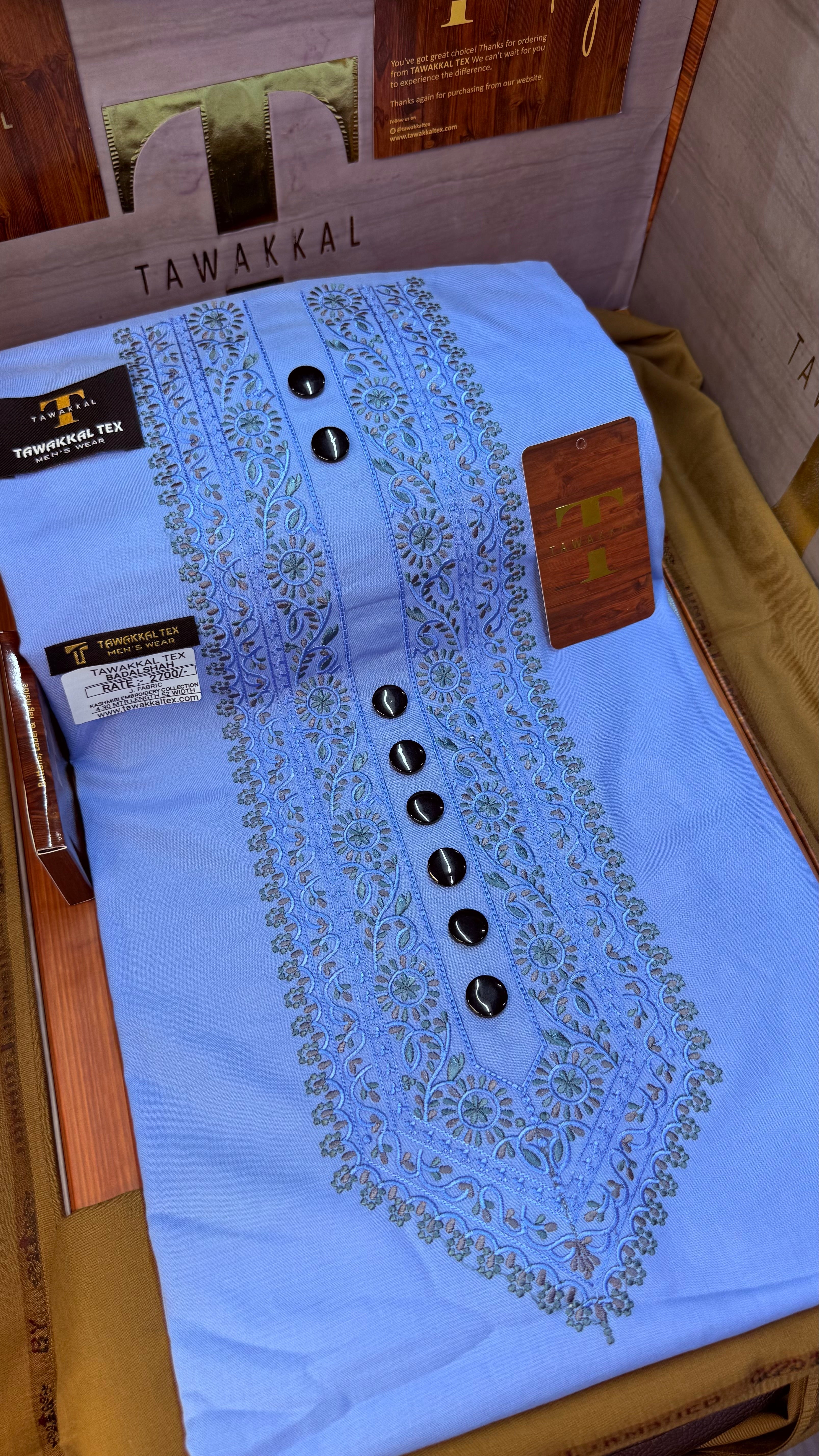 BADALSHAH SKYLINE 105-06 MULTI COLOUR KASHMIRI EMBROIDERY UNSTICHED FULL KURTA SALWAR PATHANI (J. FABRIC IMPORTED) “Pics are clicked in HD cameras.
Original color may vary from mobile to mobile depending on your handset.
– Tawakkal Tex”