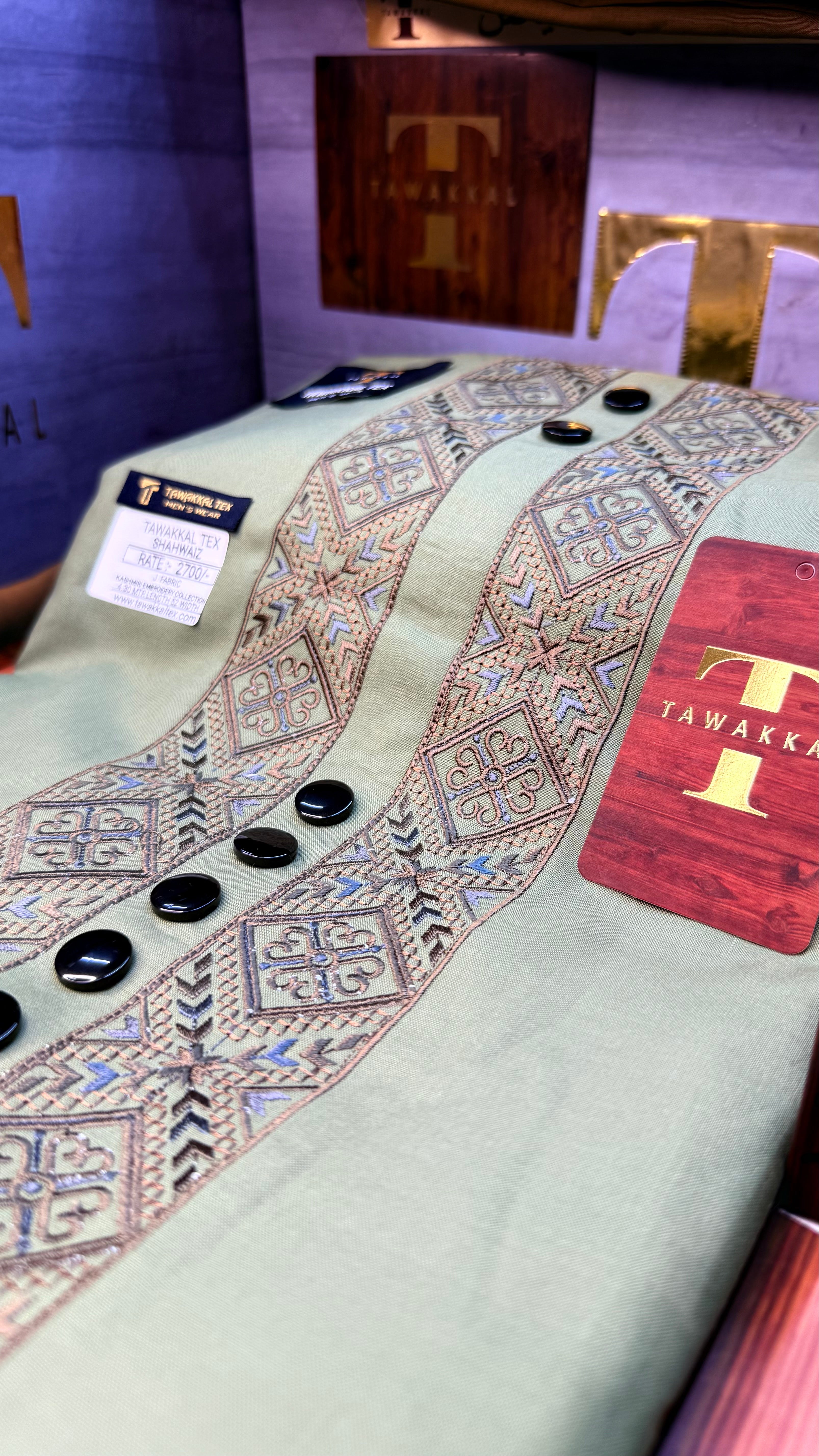 SHAHWAIZ OLIVE GROVE 110-07MULTI COLOUR KASHMIRI EMBROIDERY UNSTICHED FULL KURTA SALWAR PATHANI (J. FABRIC IMPORTED) “Pics are clicked in HD cameras. Original color may vary from mobile to mobile depending on your handset. – Tawakkal Tex”