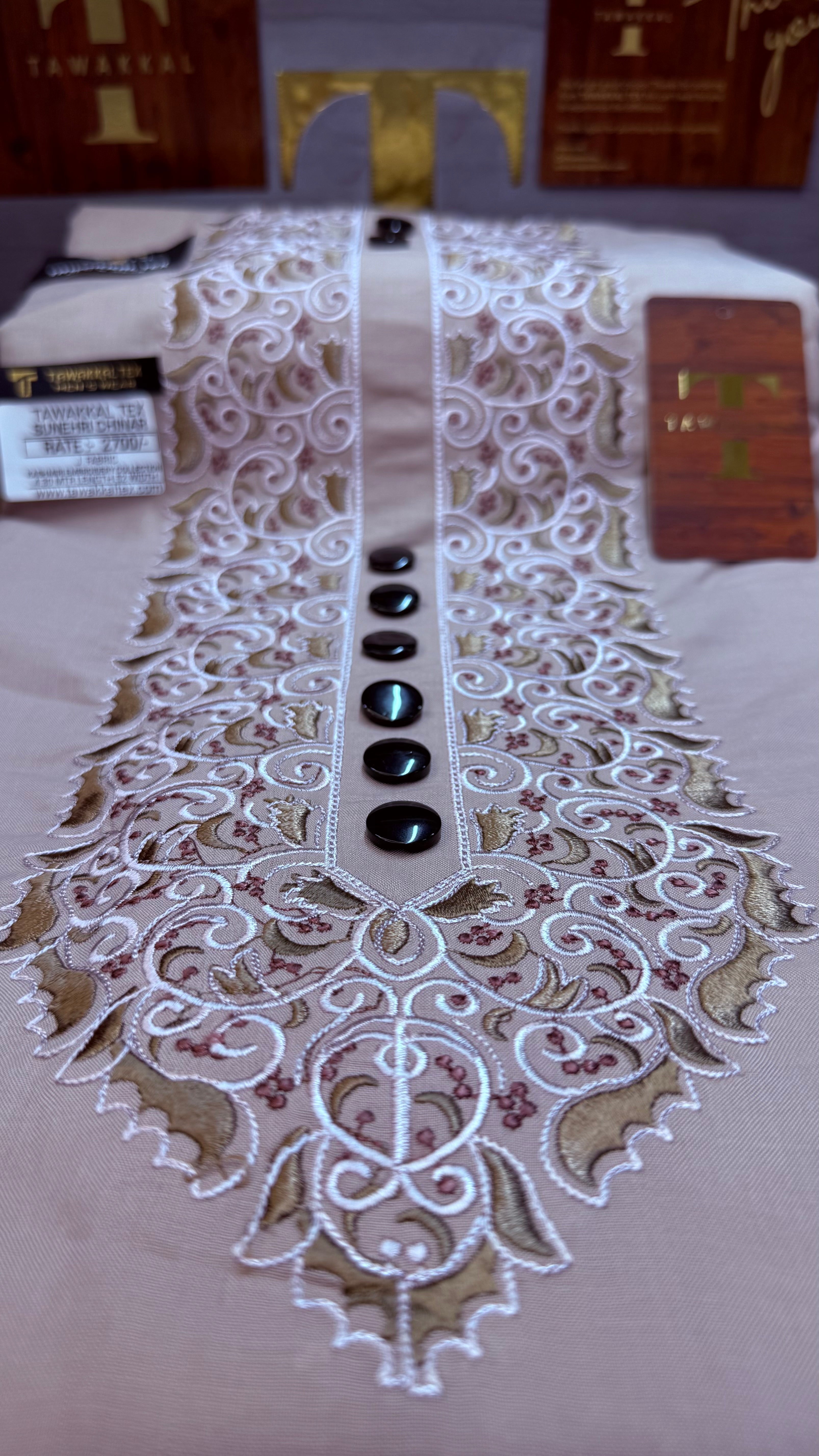 SUNEHRI CHINAR ROSE DUST 107-02MULTI COLOUR KASHMIRI EMBROIDERY UNSTICHED FULL KURTA SALWAR PATHANI (J. FABRIC IMPORTED) “Pics are clicked in HD cameras. Original color may vary from mobile to mobile depending on your handset. – Tawakkal Tex”