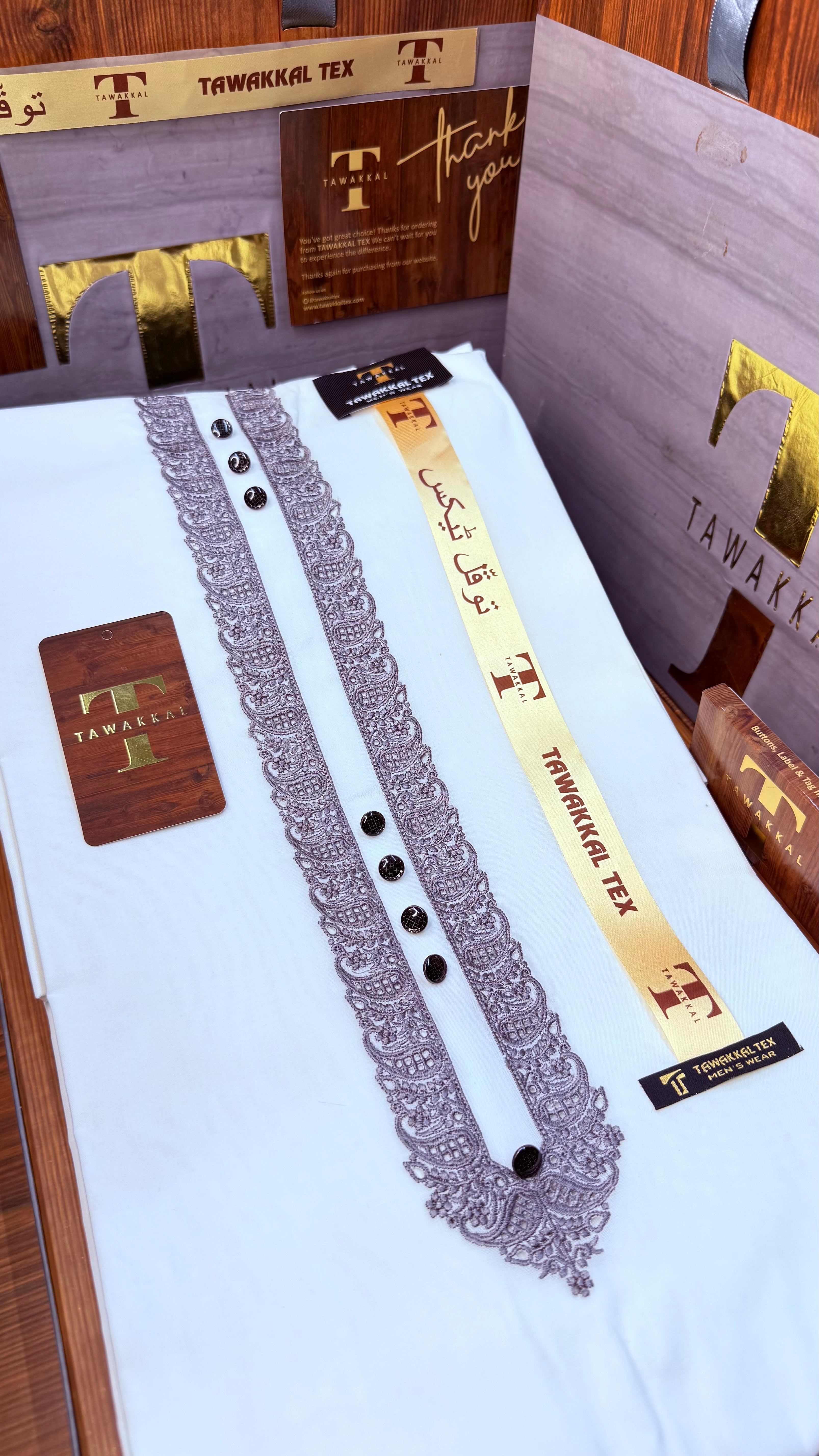 -A TABUR ORIGINAL GREY KASHMIRI IMPORTED KURTA SALWAR PATHANI.(WITH AQ365 PERFUME FREE)