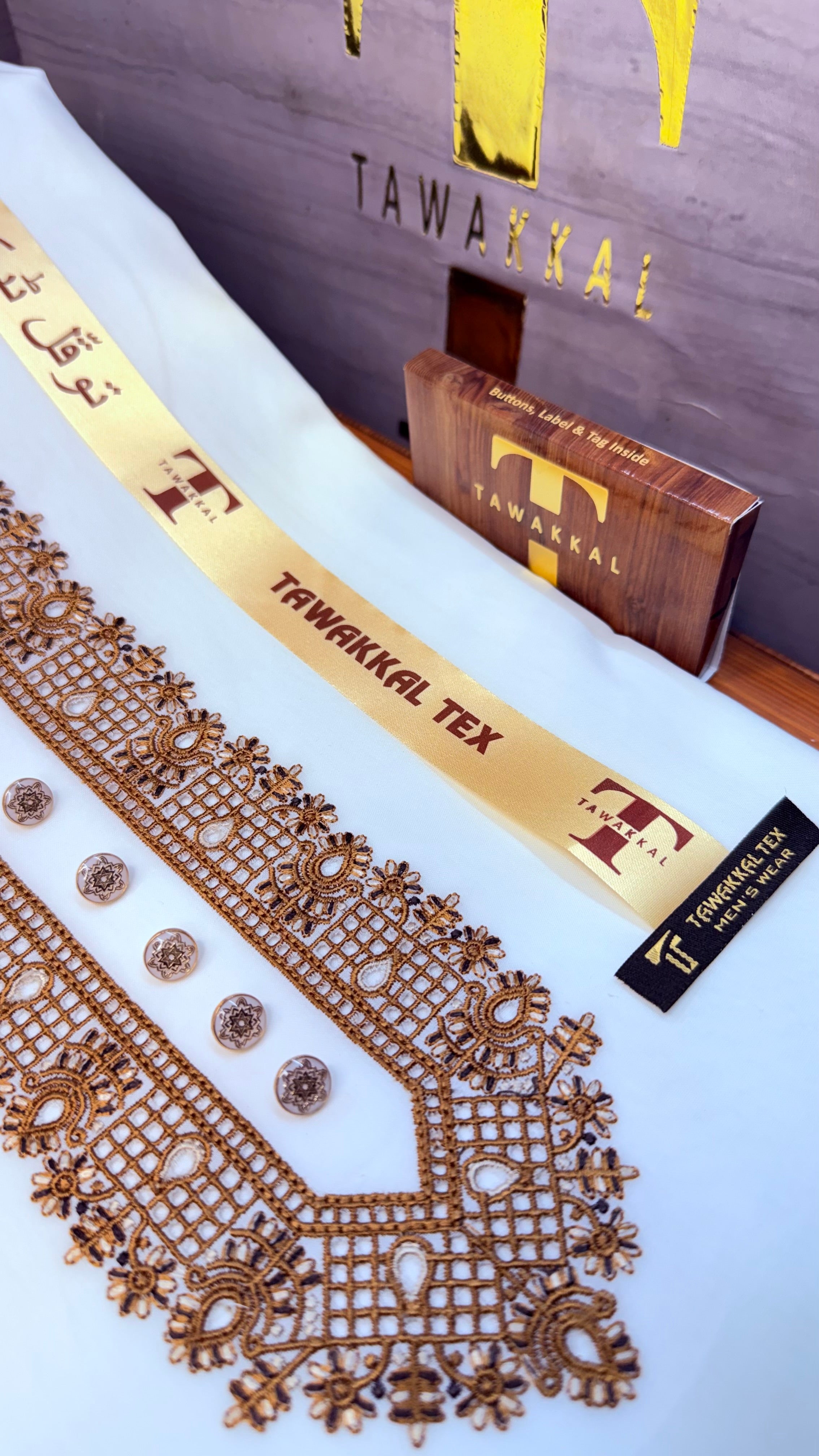 -ABEER GOLD KASHMIRI EMBROIDERY IMPORTED KURTA SALWAR PATHANI.(EID SPECIAL IMPORTED KASHMIRI COLLECTION)