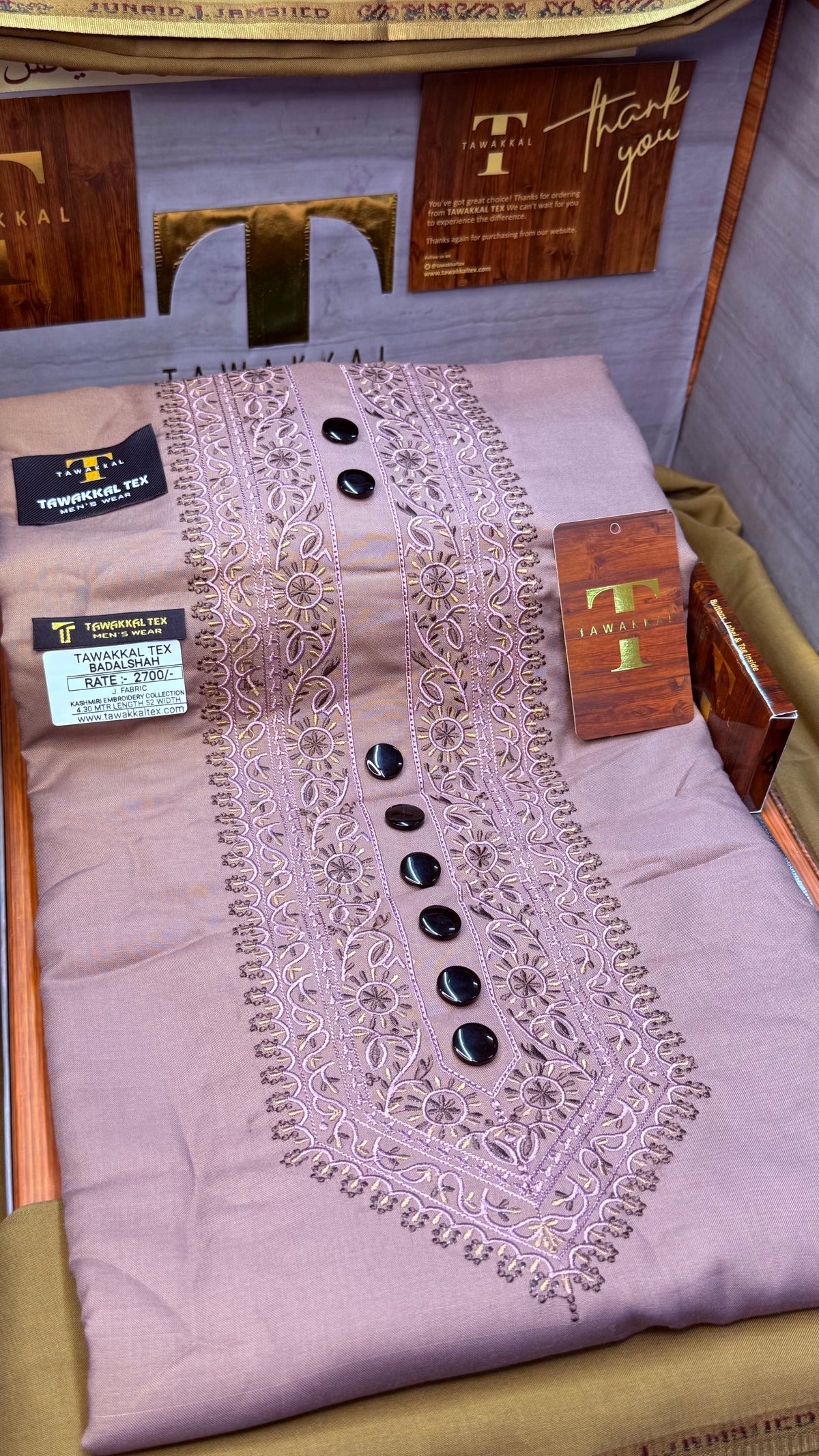 BADALSHAH ROSE DUST 105-01MULTI COLOUR KASHMIRI EMBROIDERY UNSTICHED FULL KURTA SALWAR PATHANI (J. FABRIC IMPORTED) “Pics are clicked in HD cameras. Original color may vary from mobile to mobile depending on your handset. – Tawakkal Tex”
