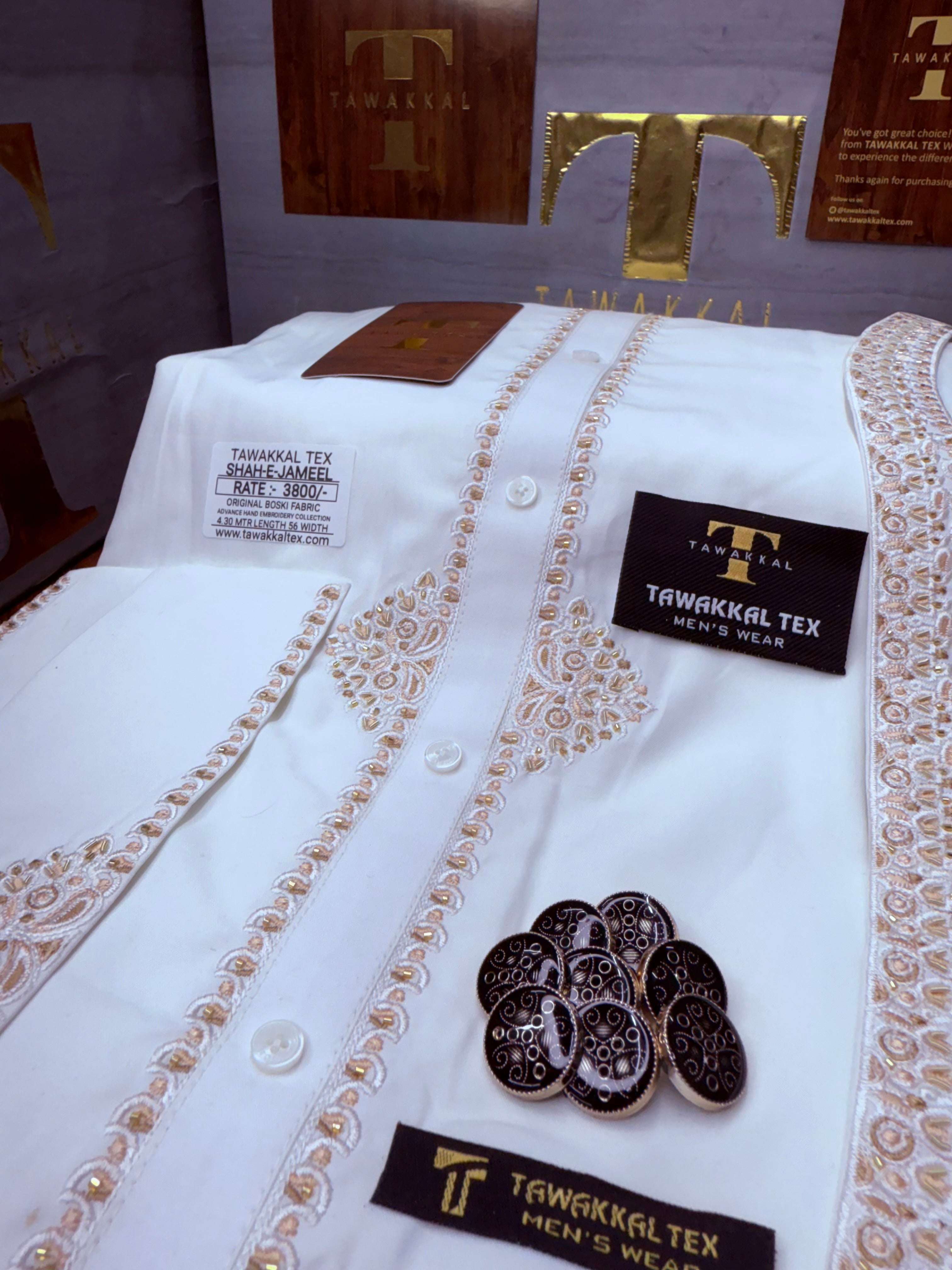 SHAH-E-JAMEEL BOSKI WHITE MULTANI ADVANCE TARKASHI HAND EMBROIDERY (TAWAKKAL TEX)