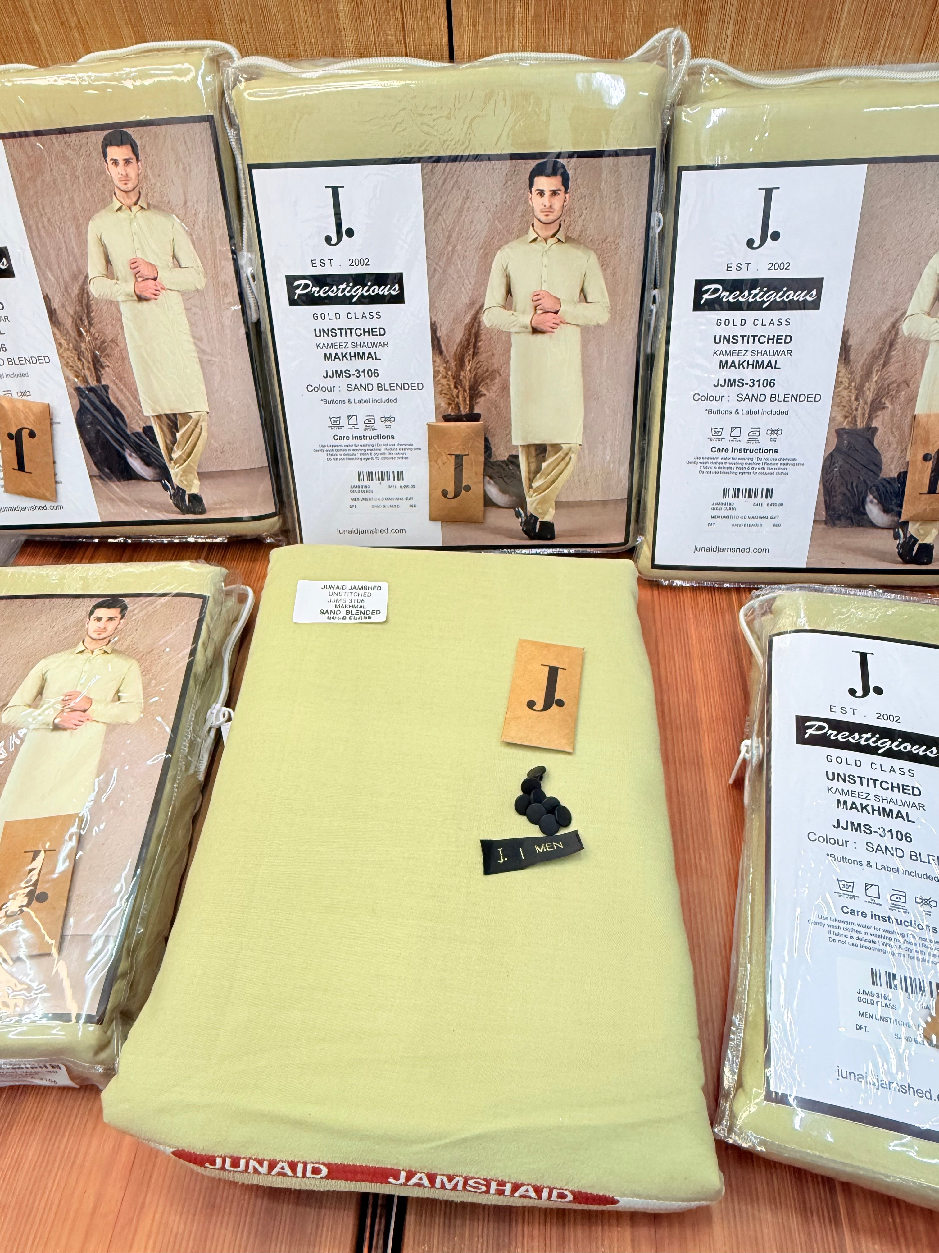 J. AJJMS-3106 - A SAND BLENDED-UNSTITCHED
KAMEEZ SHALWAR
MAKHMAL  (JUNAID JAMSHED)
