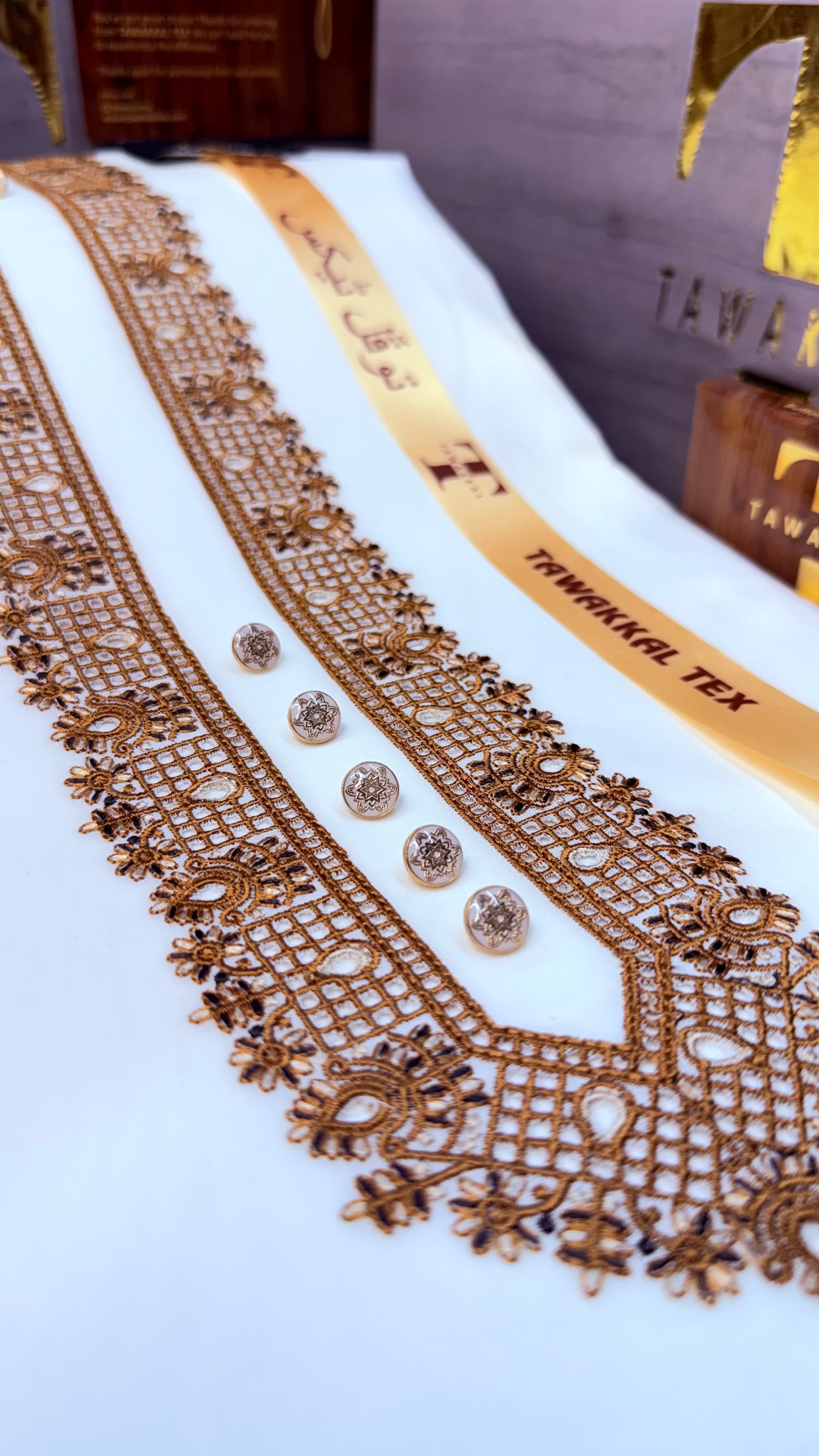 -ABEER GOLD KASHMIRI EMBROIDERY IMPORTED KURTA SALWAR PATHANI.(EID SPECIAL IMPORTED KASHMIRI COLLECTION)