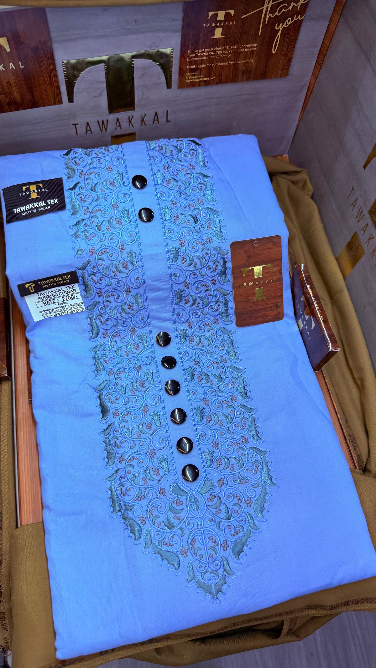 SUNEHRI CHINAR SKYLINE 107-06MULTI COLOUR KASHMIRI EMBROIDERY UNSTICHED FULL KURTA SALWAR PATHANI (J. FABRIC IMPORTED) “Pics are clicked in HD cameras. Original color may vary from mobile to mobile depending on your handset. – Tawakkal Tex”
