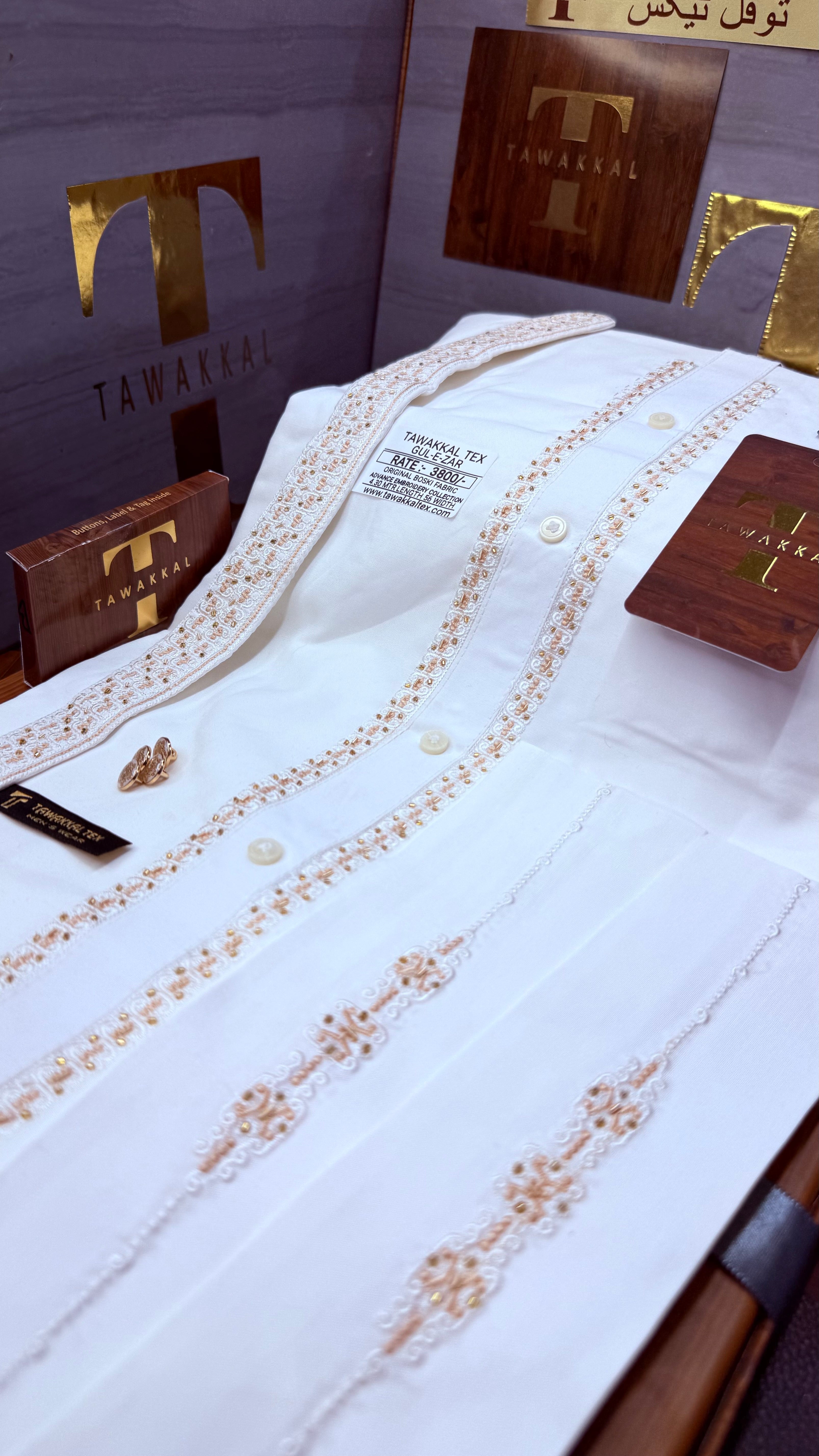 -GUL-E-ZAR BOSKI KING WHITE ADVANCE TARKASHI EMBROIDERY UNSTICHED KURTA SALWAR PATHANI (TAWAKKAL TEX)