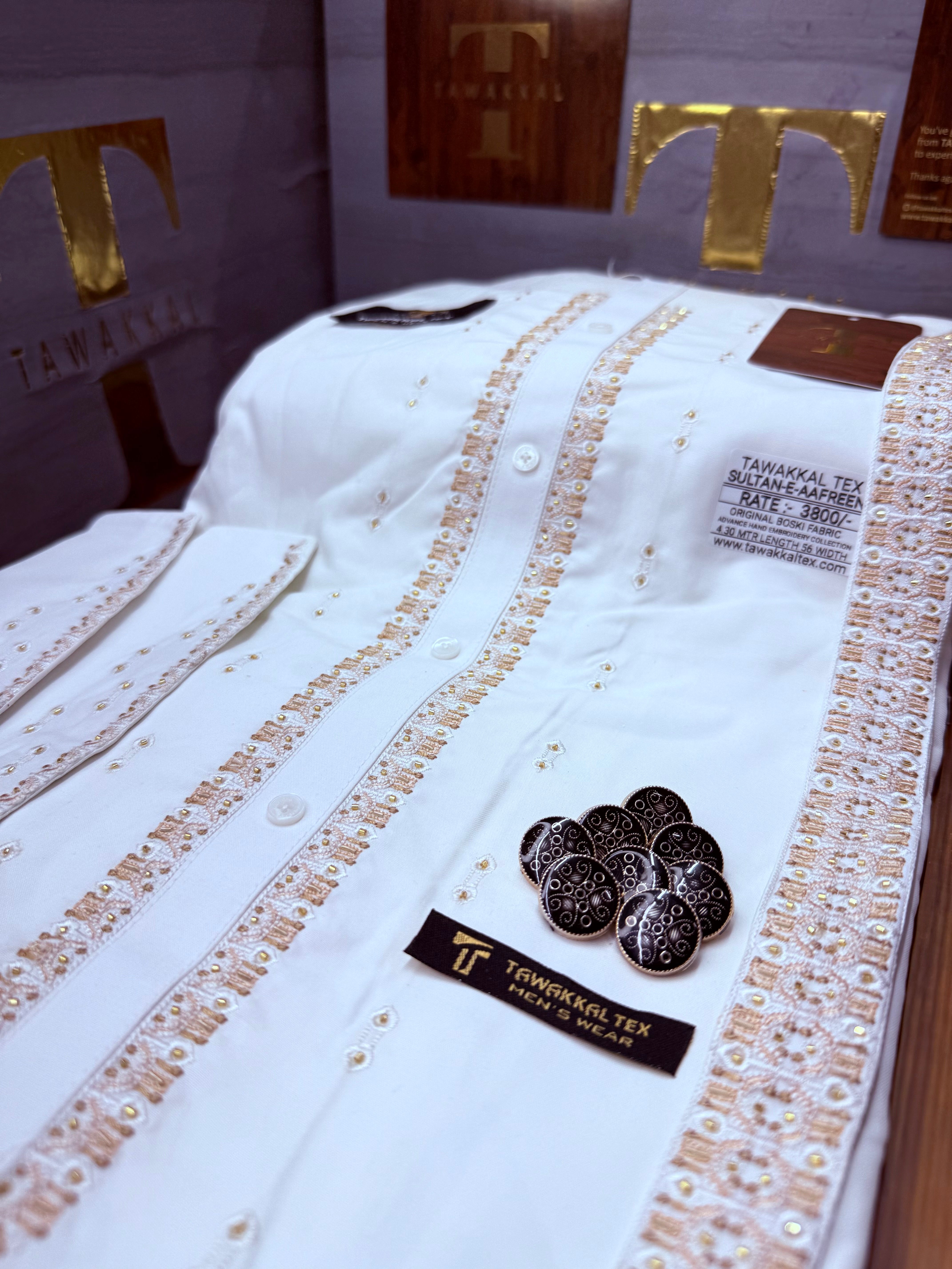 SULTAN-E-AAFREEN BOSKI WHITE MULTANI   ADVANCE TARKASHI HAND EMBROIDERY (TAWAKKAL TEX)