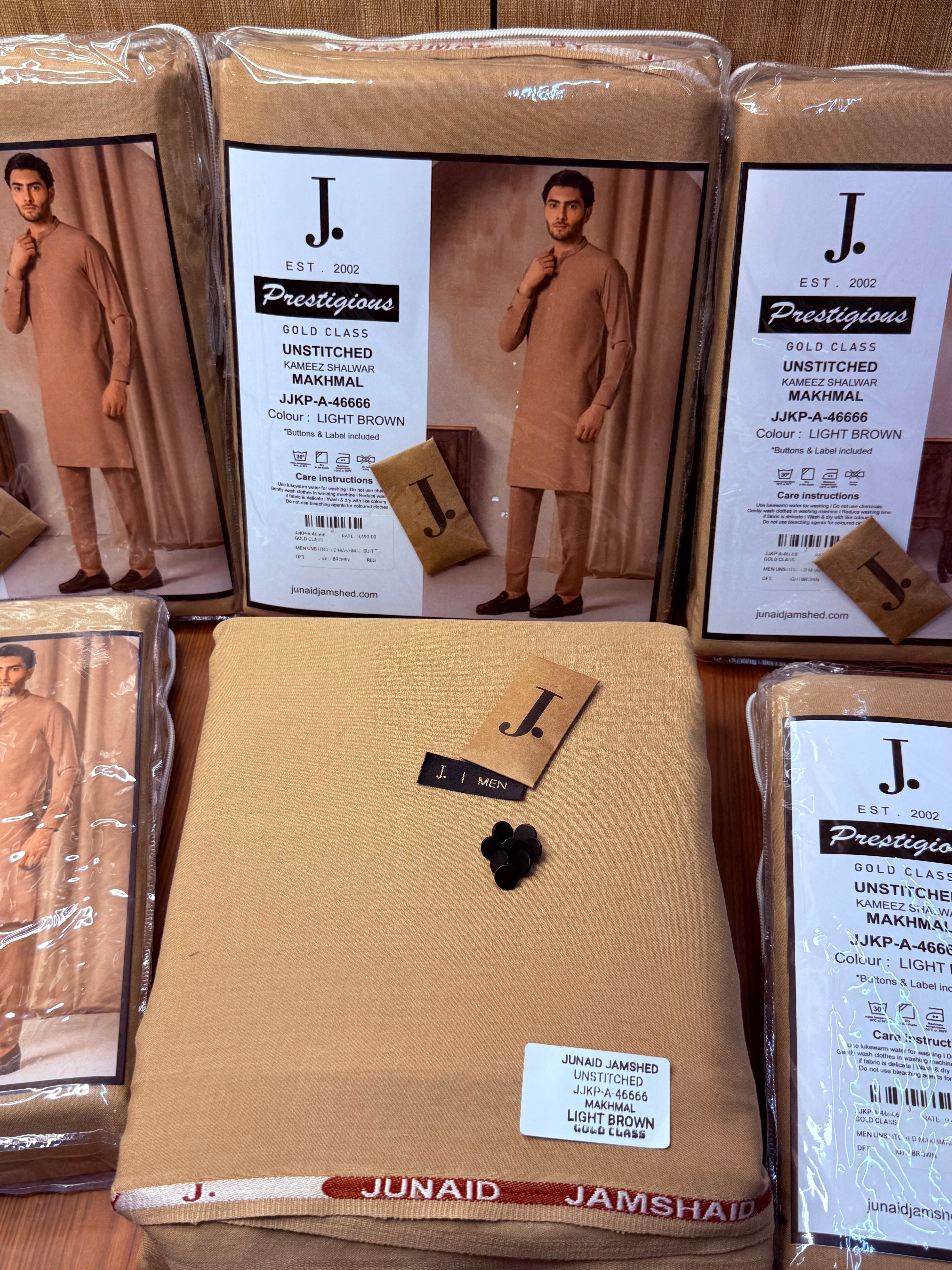 J. JJKP-A-46666 -LIGHT BROWN- UNSTITCHED
KAMEEZ SHALWAR
MAKHMAL  (JUNAID JAMSHED)